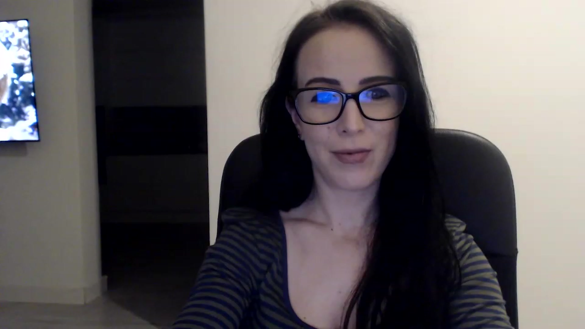 Gallery image thumbnail from Alexys23's myfreecams stream on, 02/24/2023, 02:26 image 16 of 20