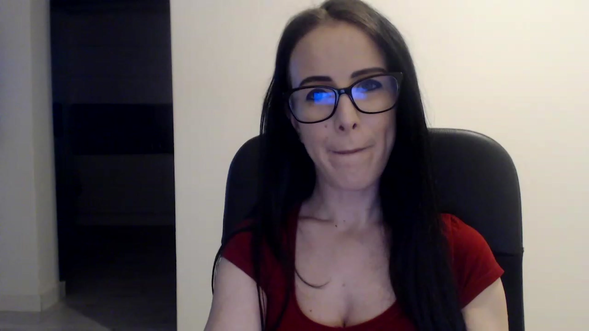 Gallery image thumbnail from Alexys23's myfreecams stream on, 02/27/2023, 03:00 image 7 of 20