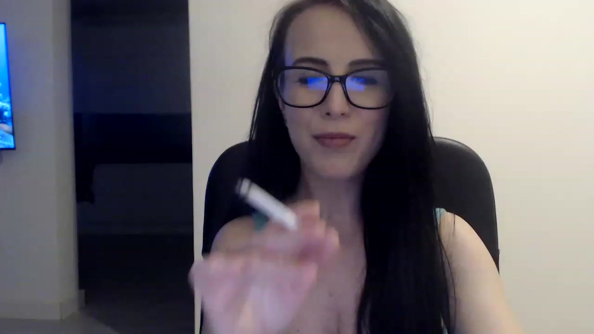 Gallery image thumbnail from Alexys23's myfreecams stream on, 03/06/2023, 06:20 image 17 of 20