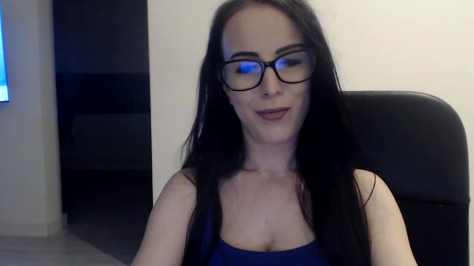 Gallery image thumbnail from Alexys23's myfreecams stream on, 03/07/2023, 02:35 image 17 of 20
