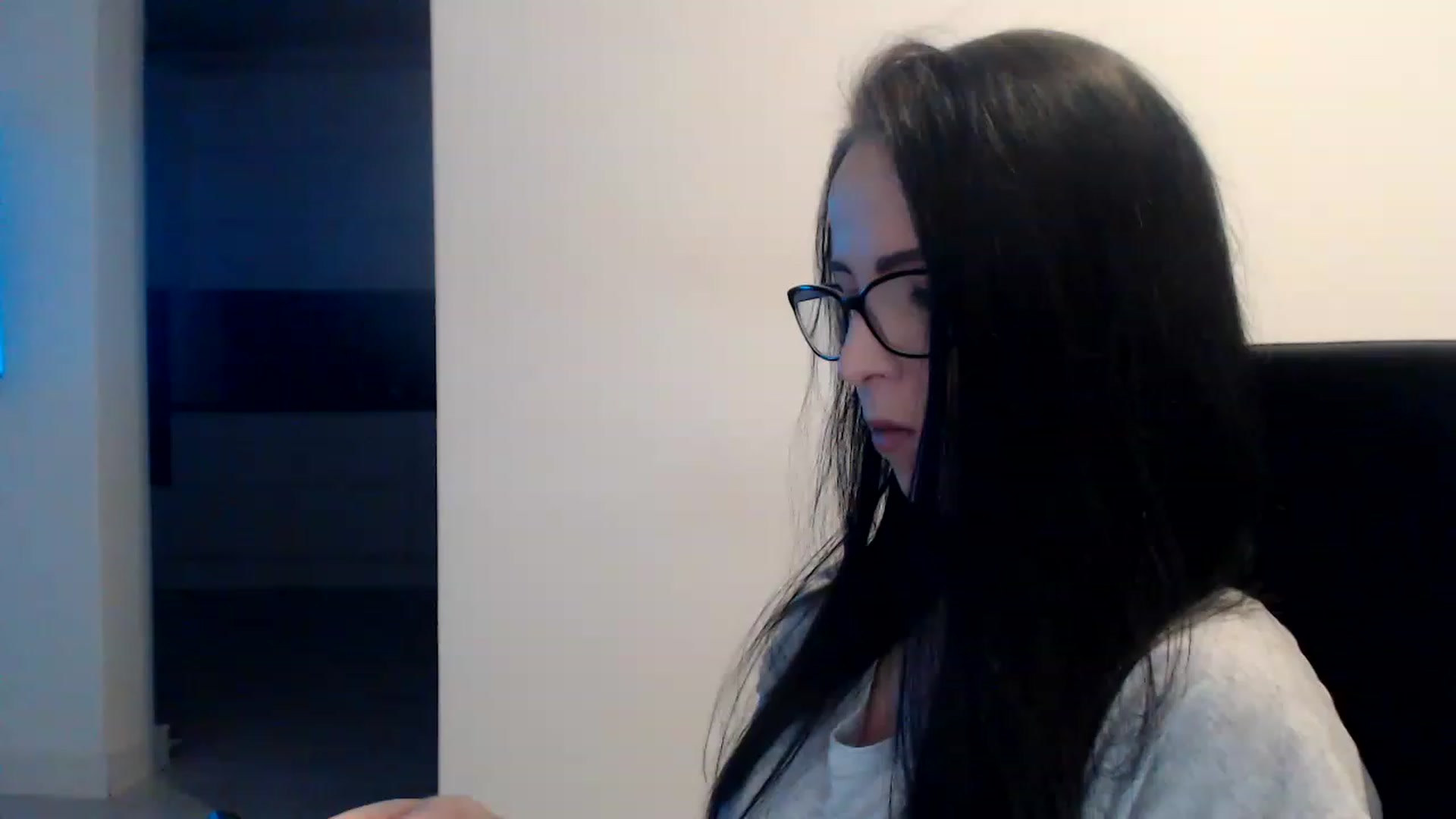 Gallery image thumbnail from Alexys23's myfreecams stream on, 03/19/2023, 03:25 image 3 of 20