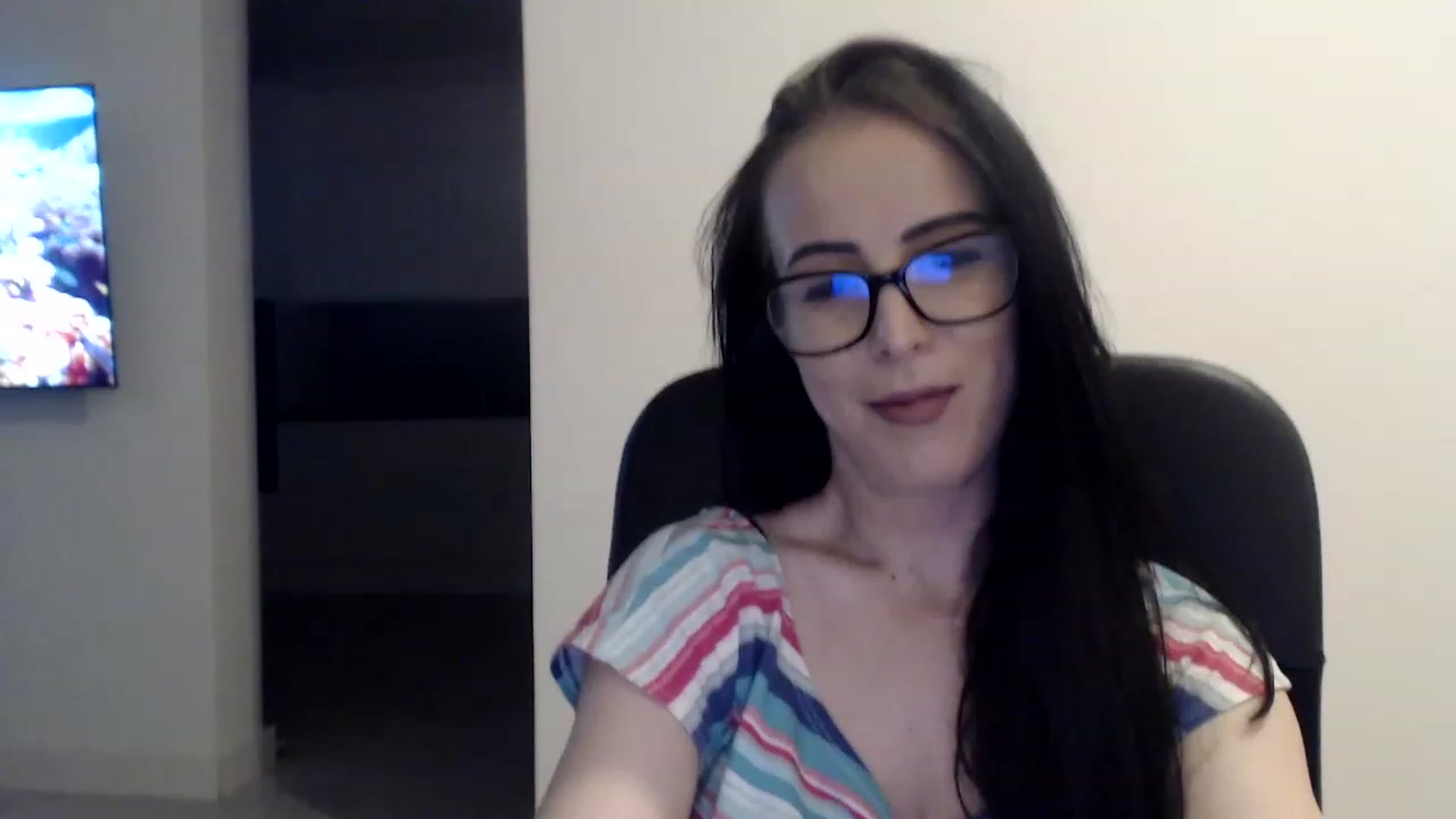 Gallery image thumbnail from Alexys23's myfreecams stream on, 03/20/2023, 02:43 image 16 of 20