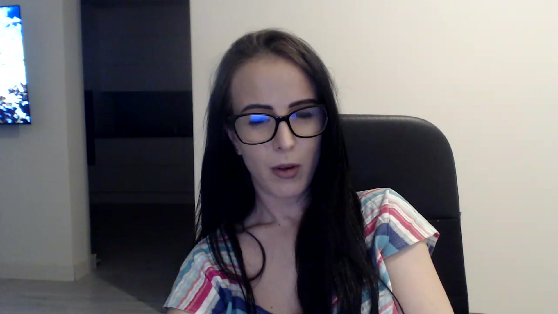 Gallery image thumbnail from Alexys23's myfreecams stream on, 03/20/2023, 03:31 image 15 of 20