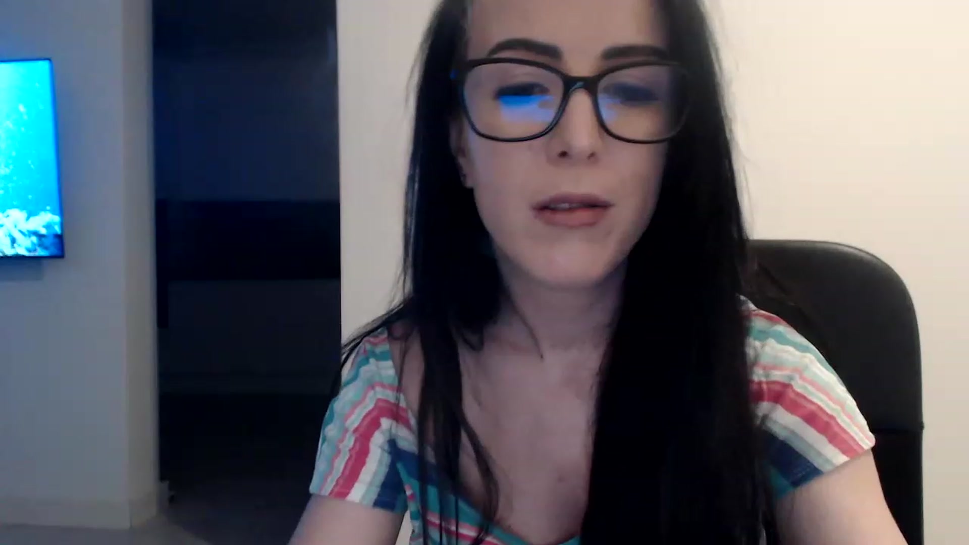 Gallery image thumbnail from Alexys23's myfreecams stream on, 03/20/2023, 03:31 image 17 of 20