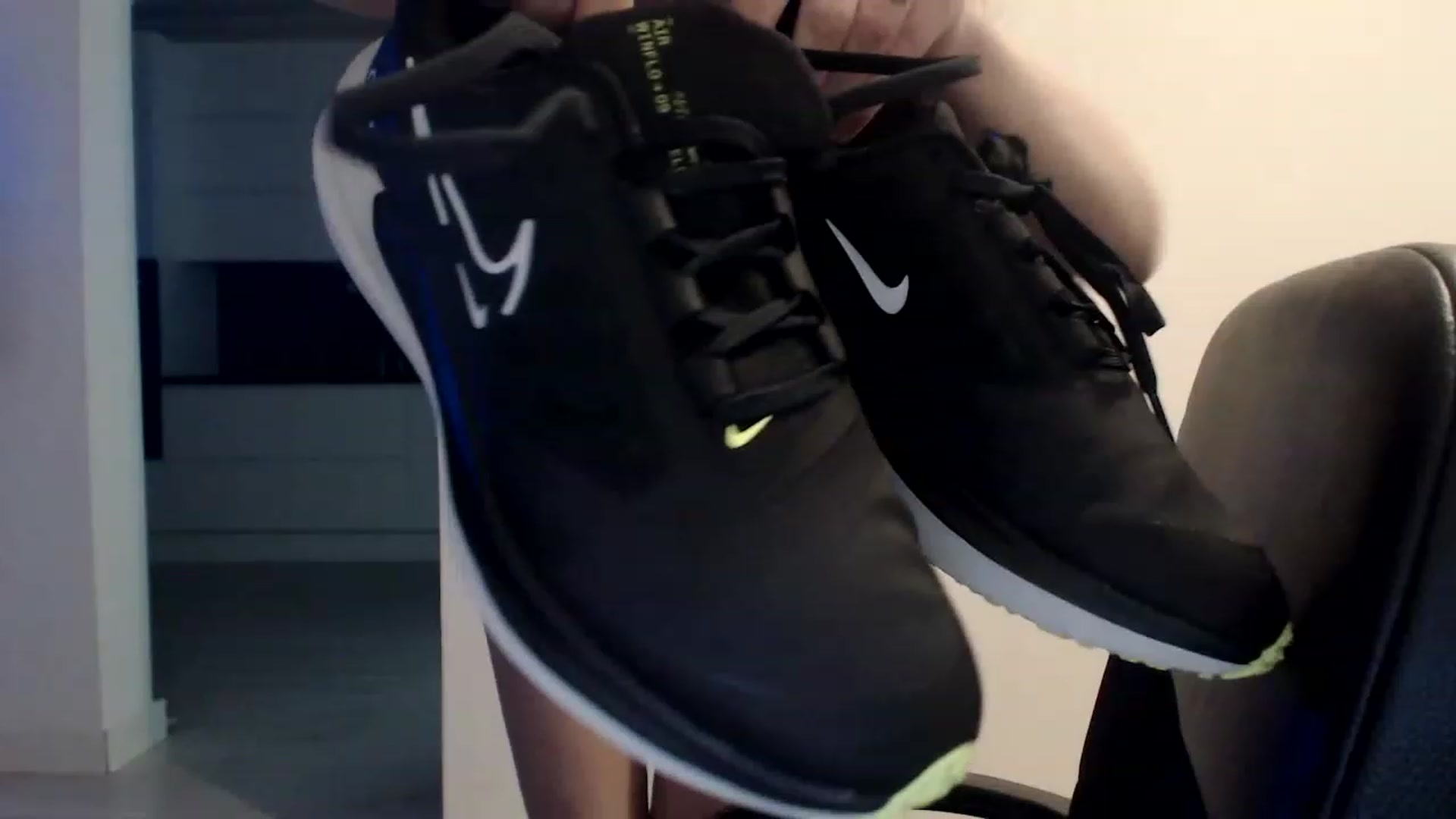 Gallery image thumbnail from Alexys23's myfreecams stream on, 04/18/2023, 03:00 image 12 of 20