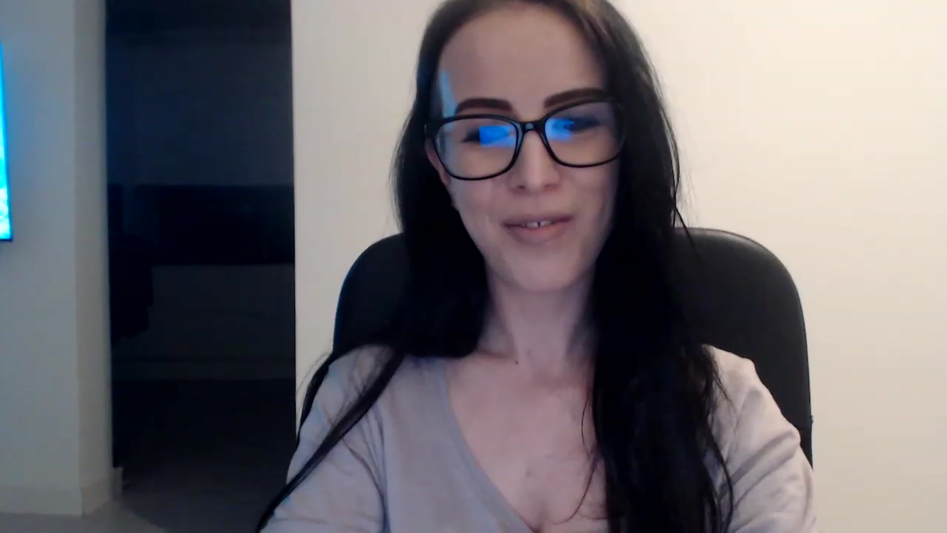Gallery image thumbnail from Alexys23's myfreecams stream on, 04/24/2023, 01:22 image 15 of 20