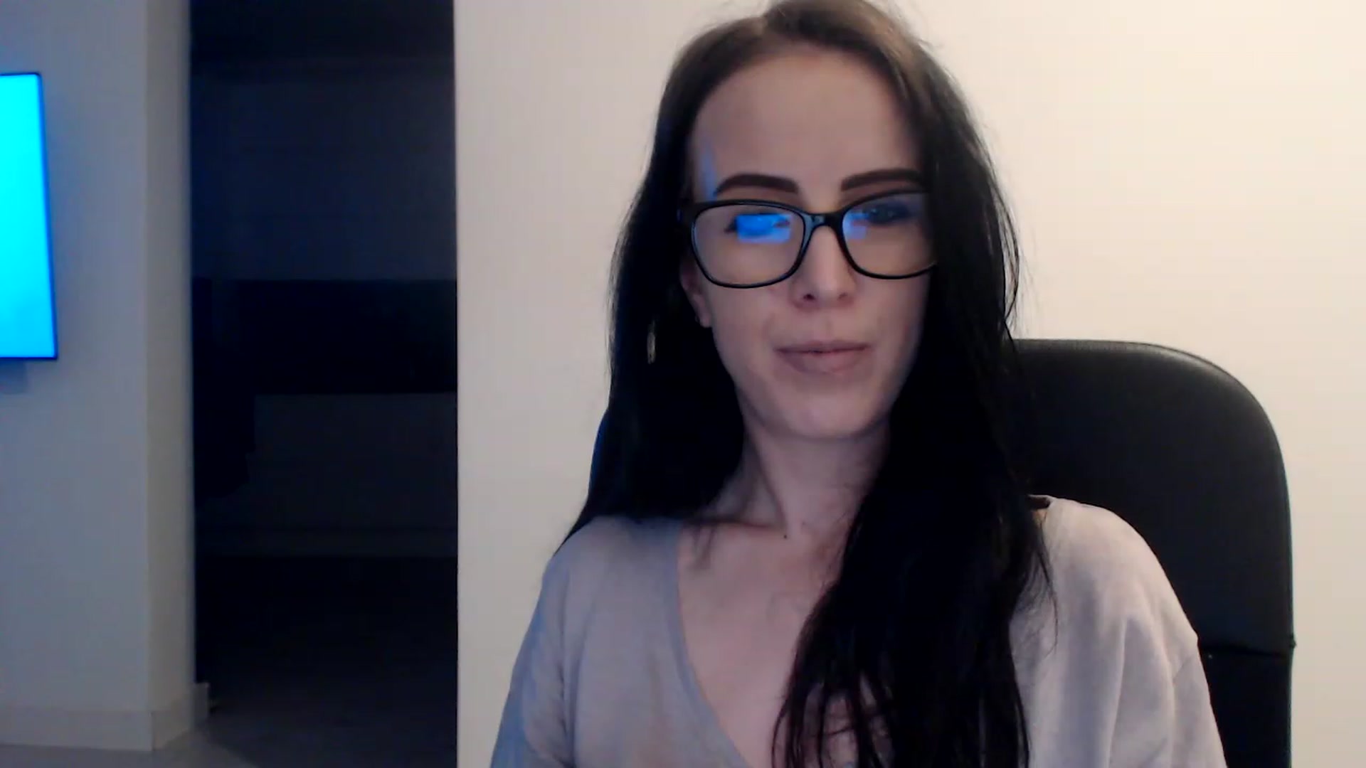 Gallery image thumbnail from Alexys23's myfreecams stream on, 04/24/2023, 01:22 image 9 of 20