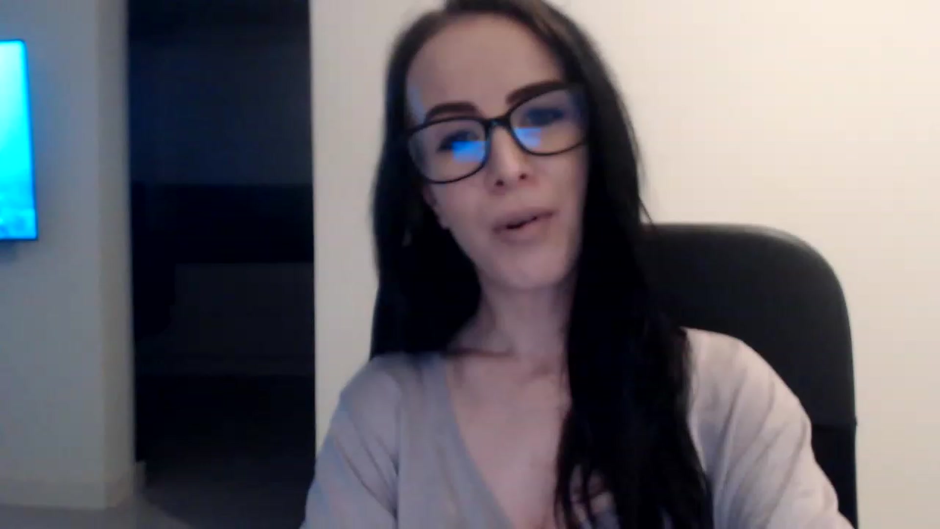 Gallery image thumbnail from Alexys23's myfreecams stream on, 04/24/2023, 01:22 image 5 of 20