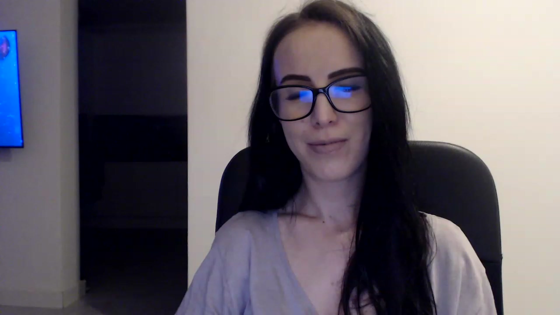 Gallery image thumbnail from Alexys23's myfreecams stream on, 04/24/2023, 01:22 image 7 of 20