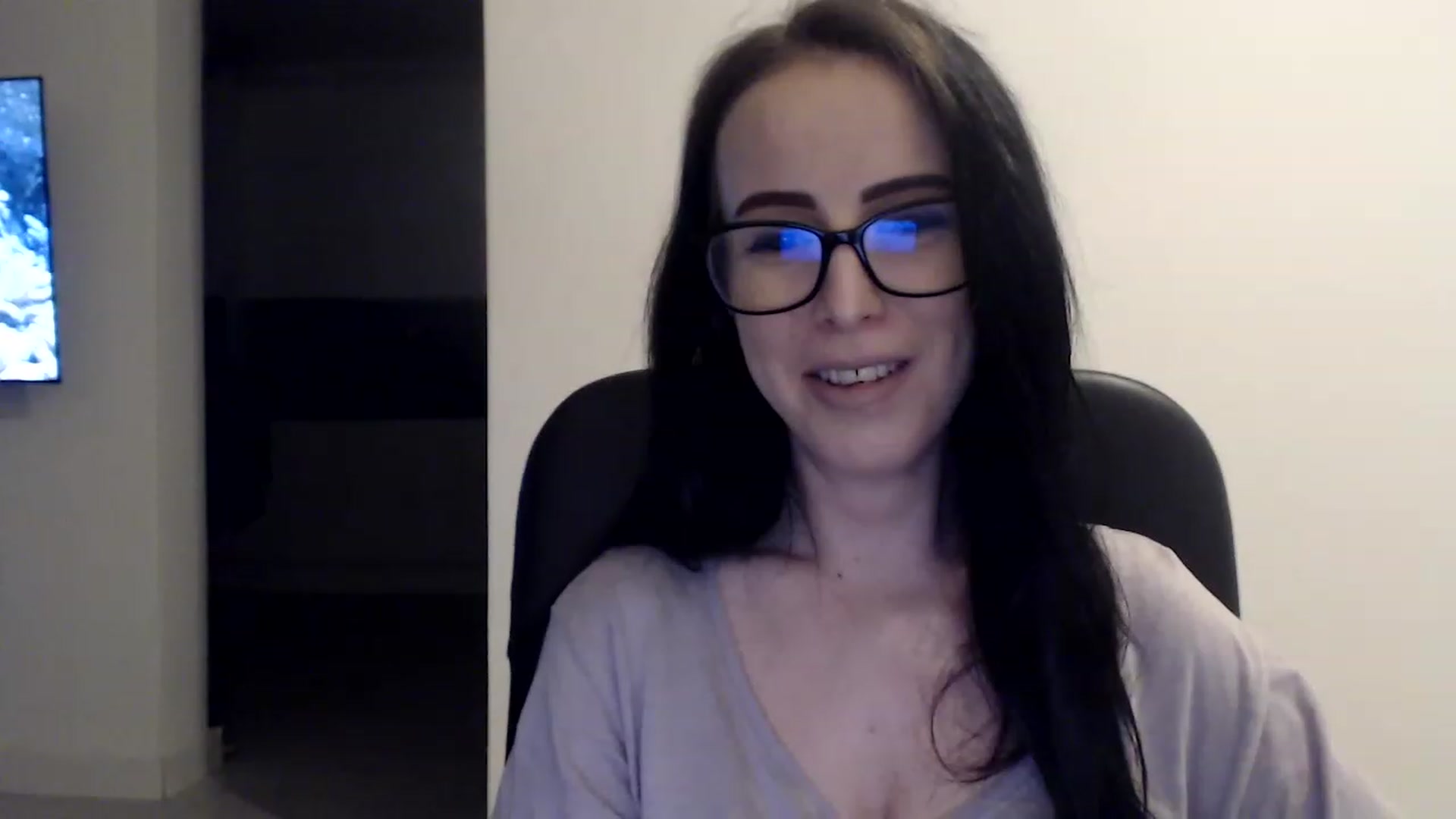 Gallery image thumbnail from Alexys23's myfreecams stream on, 04/24/2023, 01:22 image 11 of 20