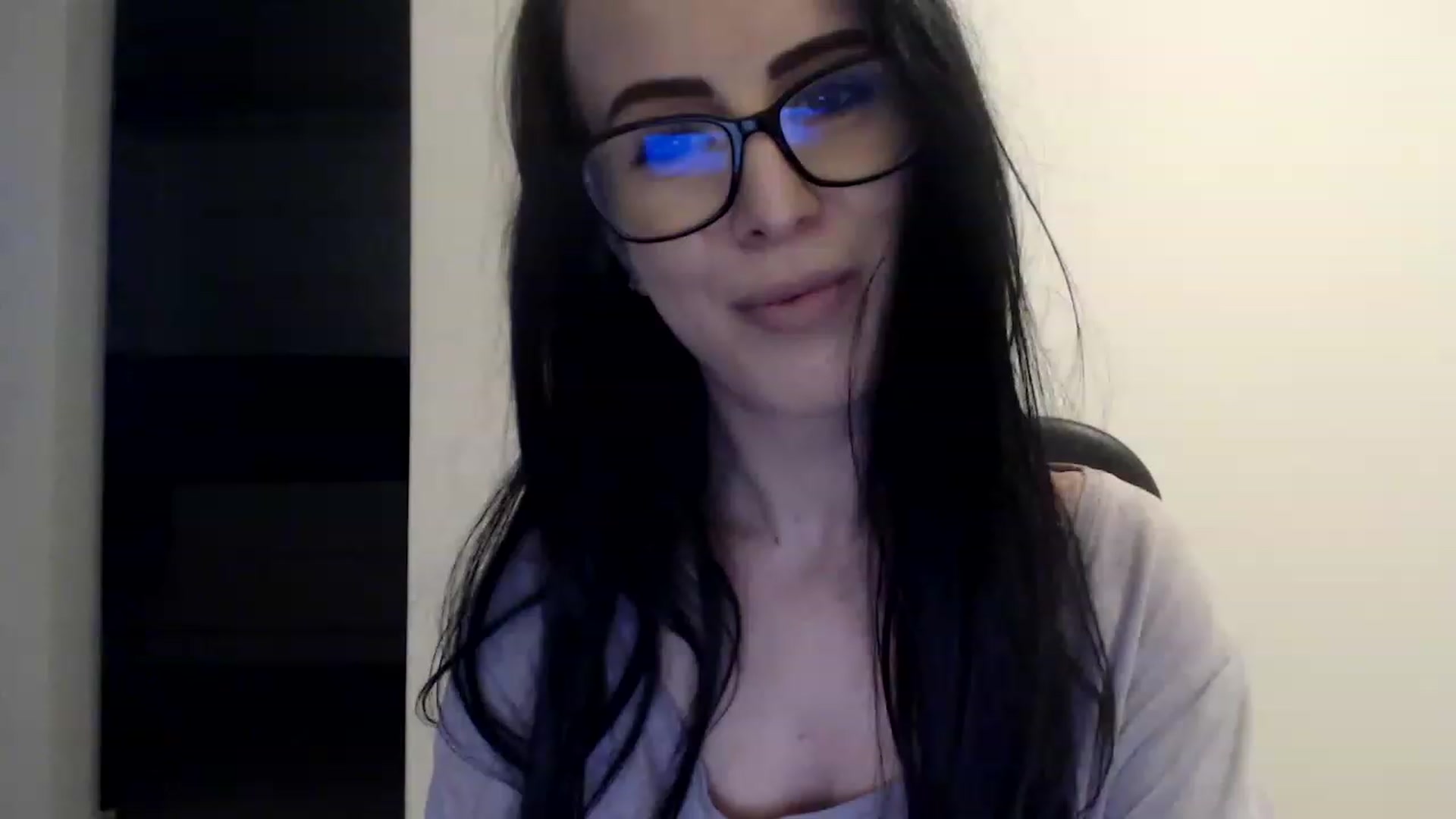 Gallery image thumbnail from Alexys23's myfreecams stream on, 04/24/2023, 03:18 image 8 of 20