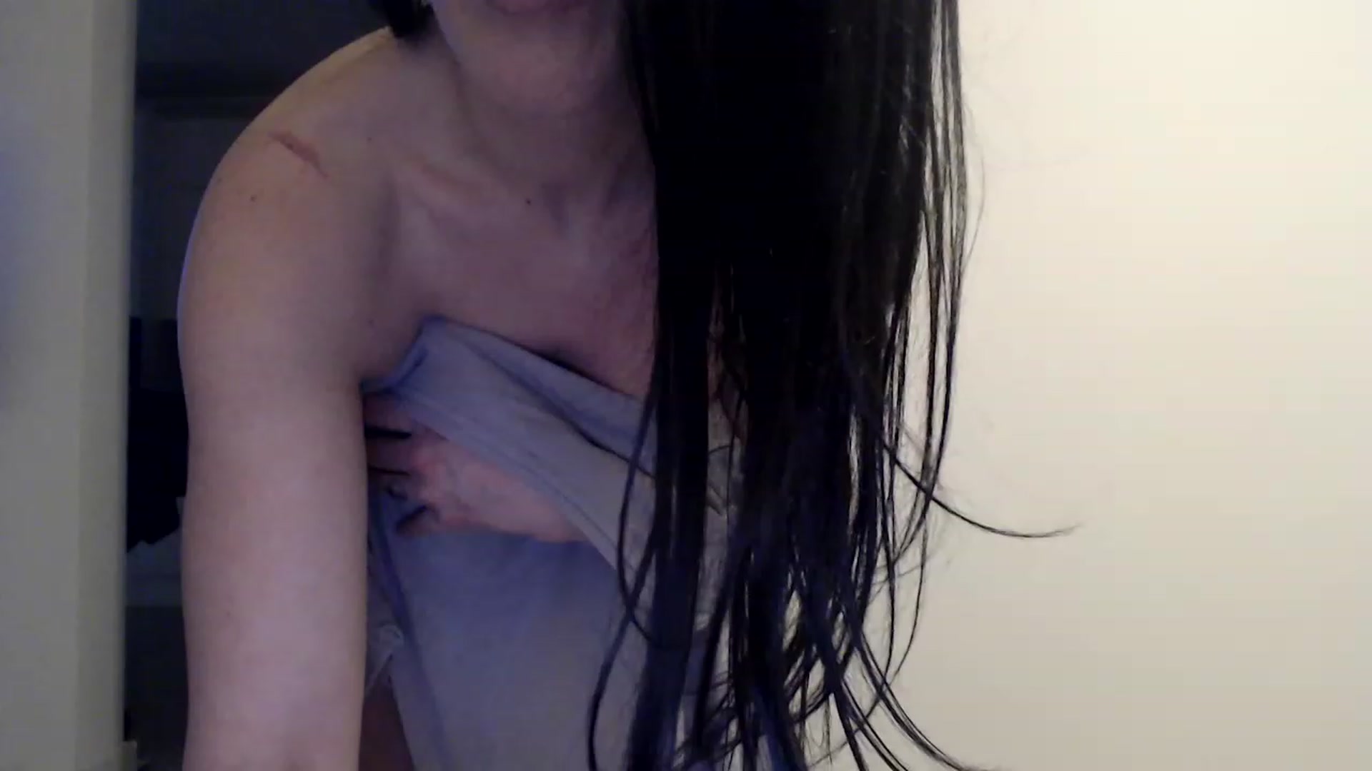 Gallery image thumbnail from Alexys23's myfreecams stream on, 04/24/2023, 05:44 image 16 of 20