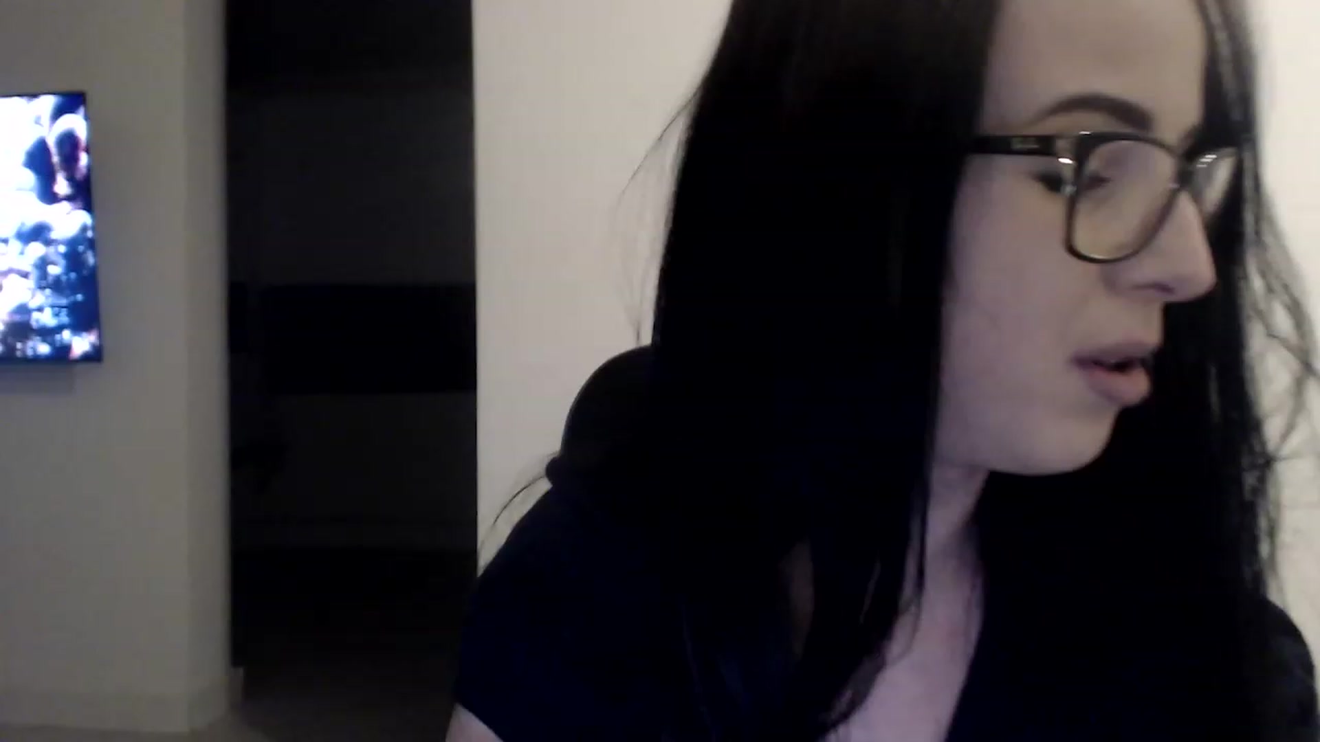 Gallery image thumbnail from Alexys23's myfreecams stream on, 05/08/2023, 01:04 image 10 of 20