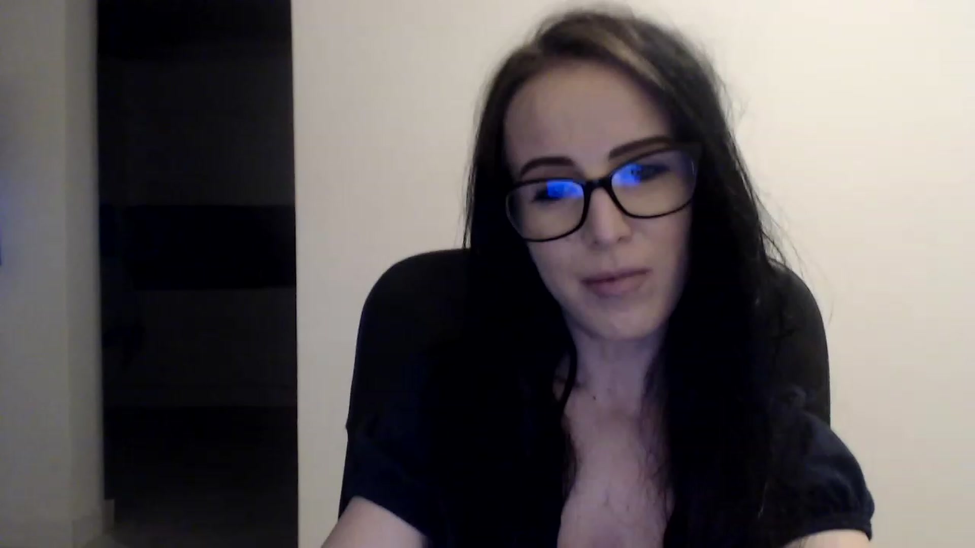 Gallery image thumbnail from Alexys23's myfreecams stream on, 05/08/2023, 01:04 image 17 of 20