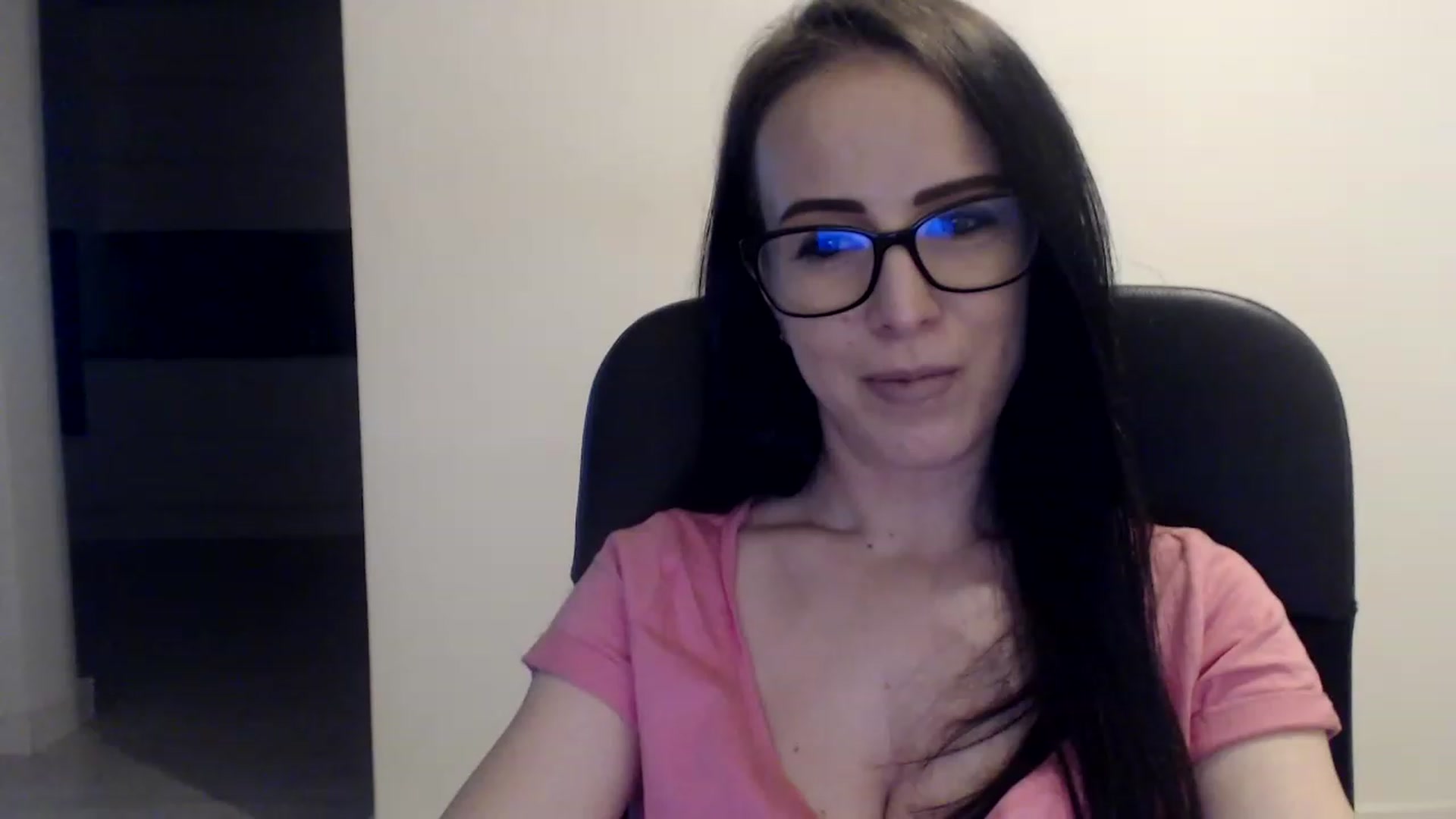 Gallery image thumbnail from Alexys23's myfreecams stream on, 05/14/2023, 03:32 image 6 of 20