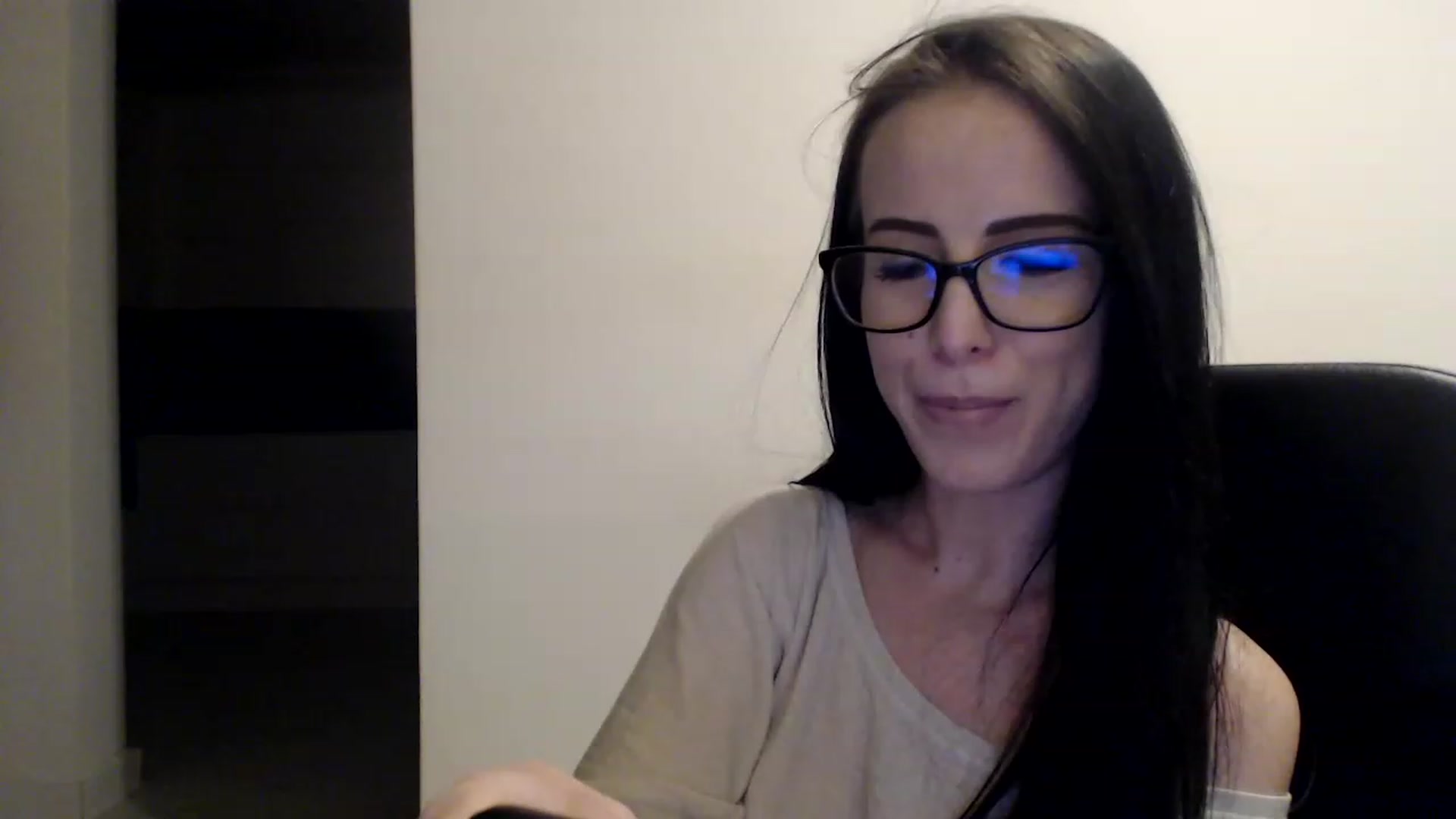 Gallery image thumbnail from Alexys23's myfreecams stream on, 05/15/2023, 03:27 image 4 of 20