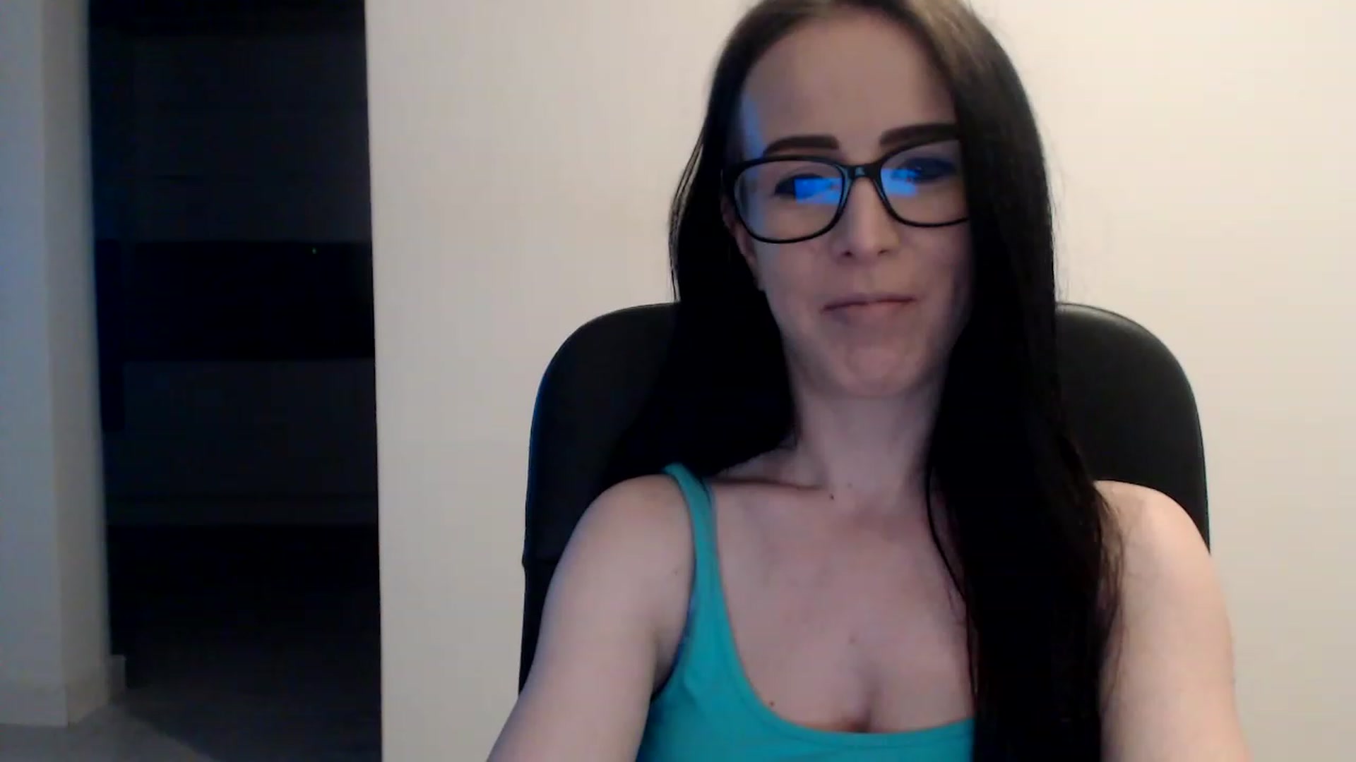 Gallery image thumbnail from Alexys23's myfreecams stream on, 06/04/2023, 02:37 image 19 of 20