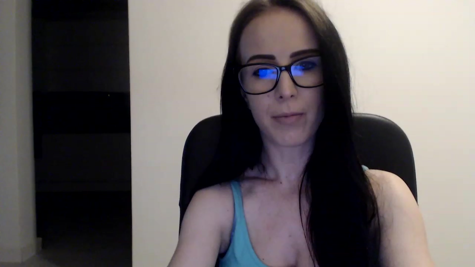 Gallery image thumbnail from Alexys23's myfreecams stream on, 06/04/2023, 02:37 image 7 of 20