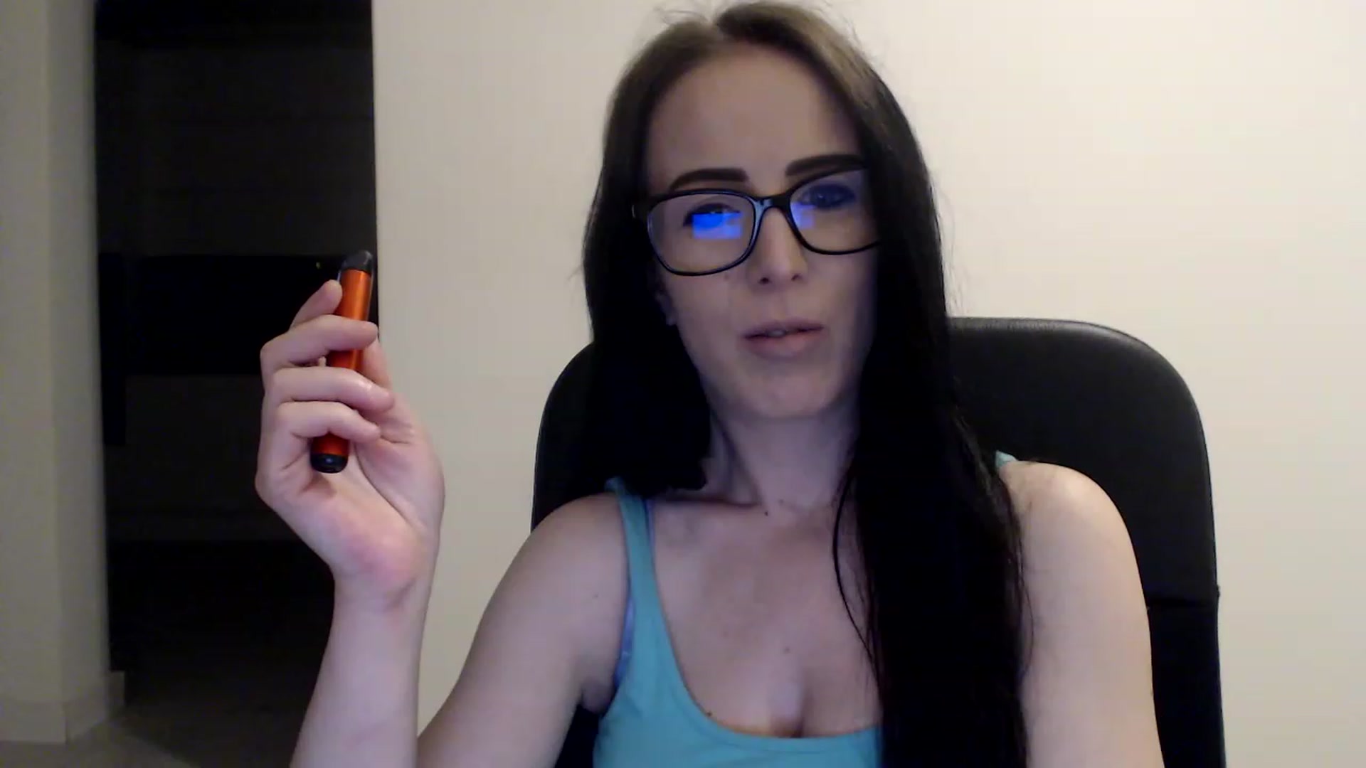 Gallery image thumbnail from Alexys23's myfreecams stream on, 06/04/2023, 02:37 image 12 of 20
