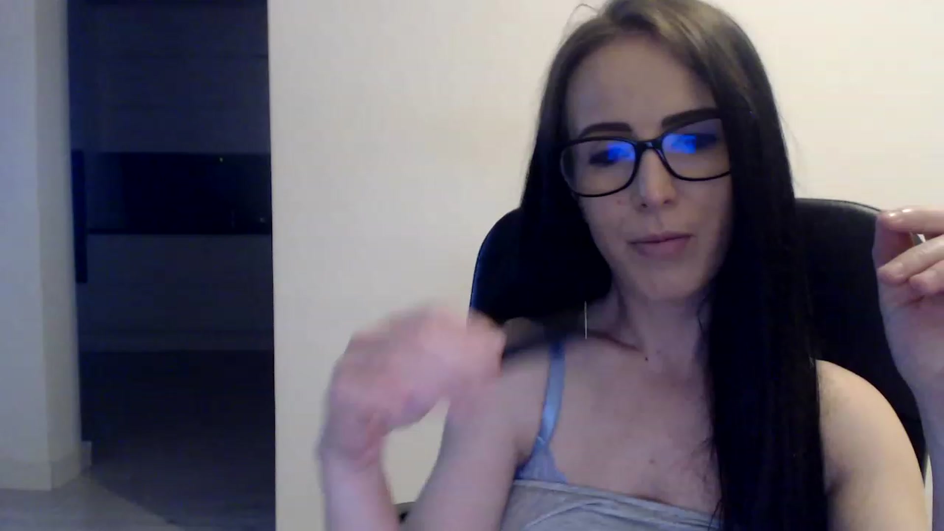 Gallery image thumbnail from Alexys23's myfreecams stream on, 06/05/2023, 03:11 image 20 of 20