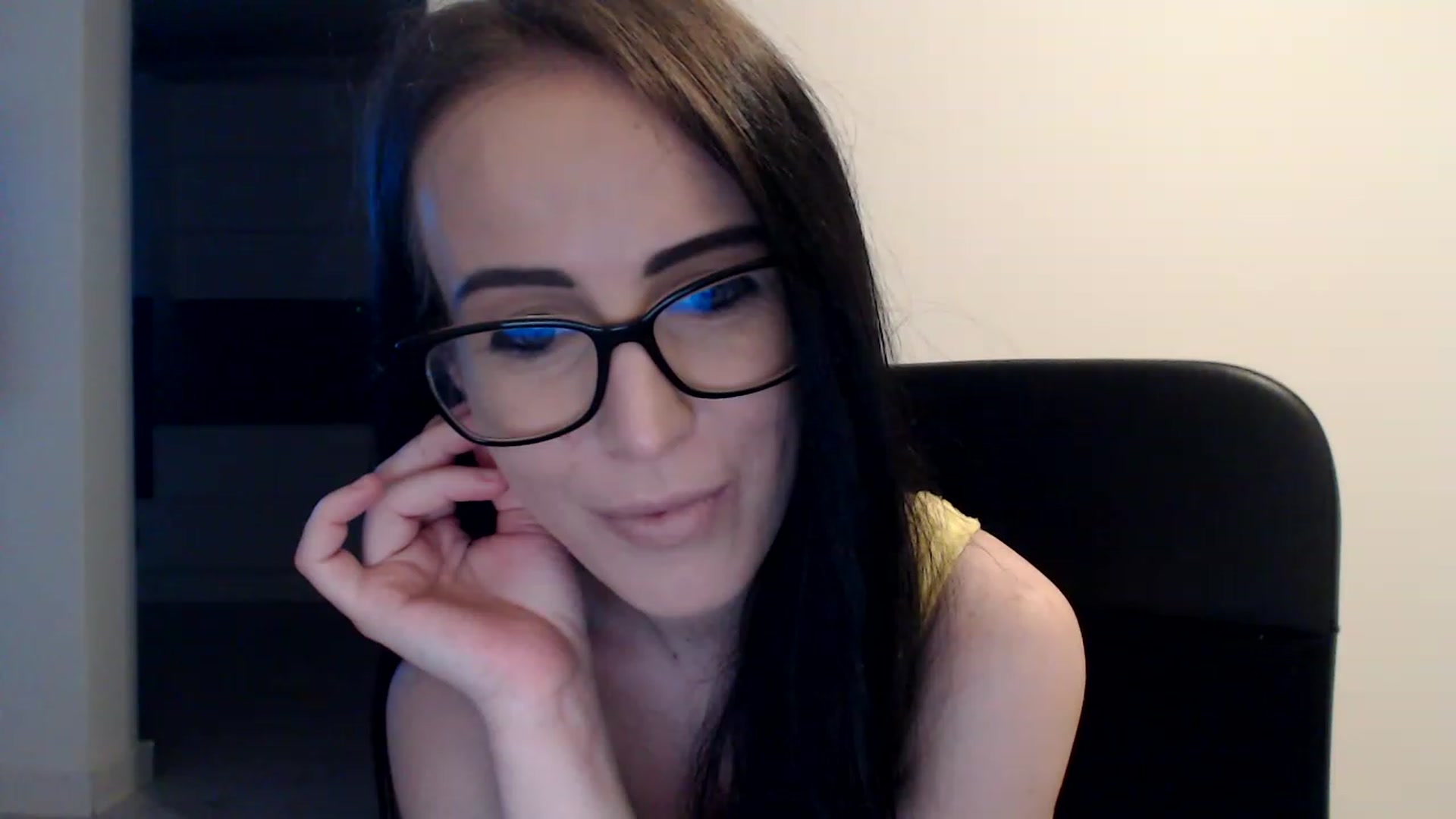 Gallery image thumbnail from Alexys23's myfreecams stream on, 06/12/2023, 03:22 image 20 of 20
