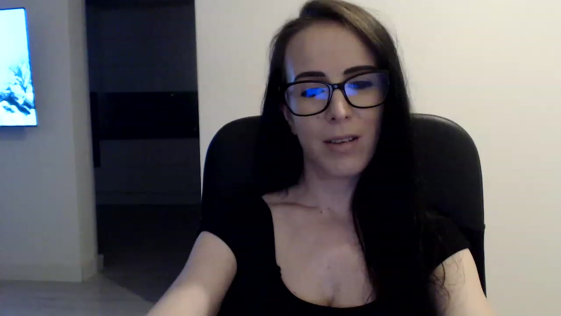 Gallery image thumbnail from Alexys23's myfreecams stream on, 06/25/2023, 03:57 image 11 of 20