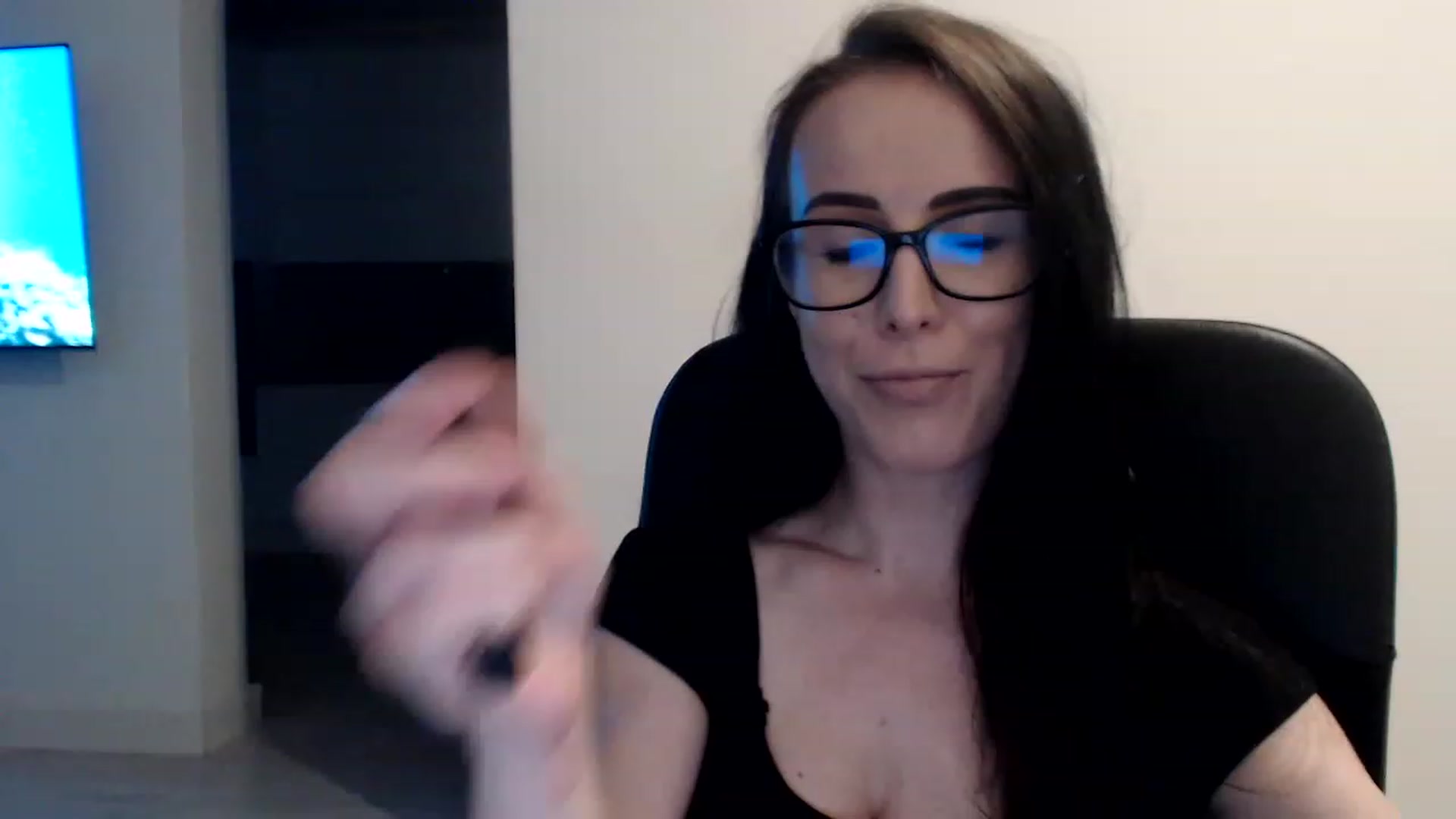Gallery image thumbnail from Alexys23's myfreecams stream on, 06/25/2023, 03:57 image 3 of 20