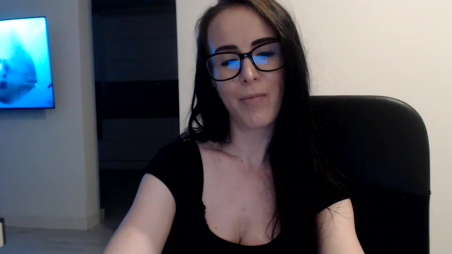 Gallery image thumbnail from Alexys23's myfreecams stream on, 06/25/2023, 03:57 image 17 of 20