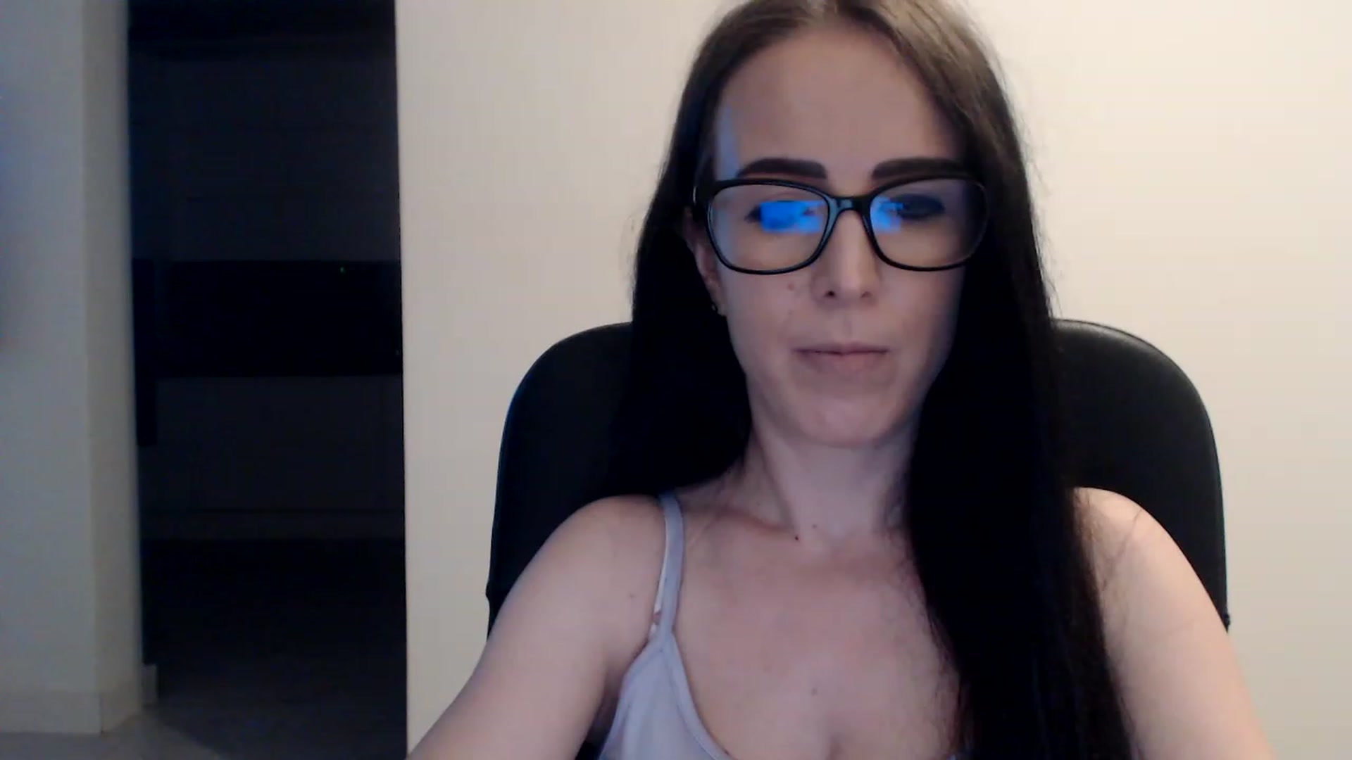Gallery image thumbnail from Alexys23's myfreecams stream on, 06/26/2023, 03:47 image 8 of 20