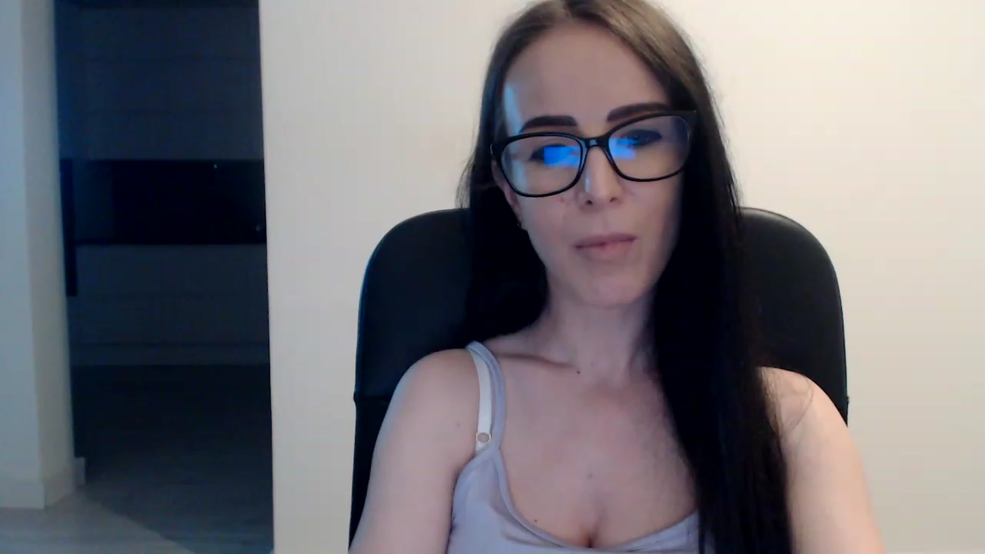 Gallery image thumbnail from Alexys23's myfreecams stream on, 06/26/2023, 03:47 image 20 of 20