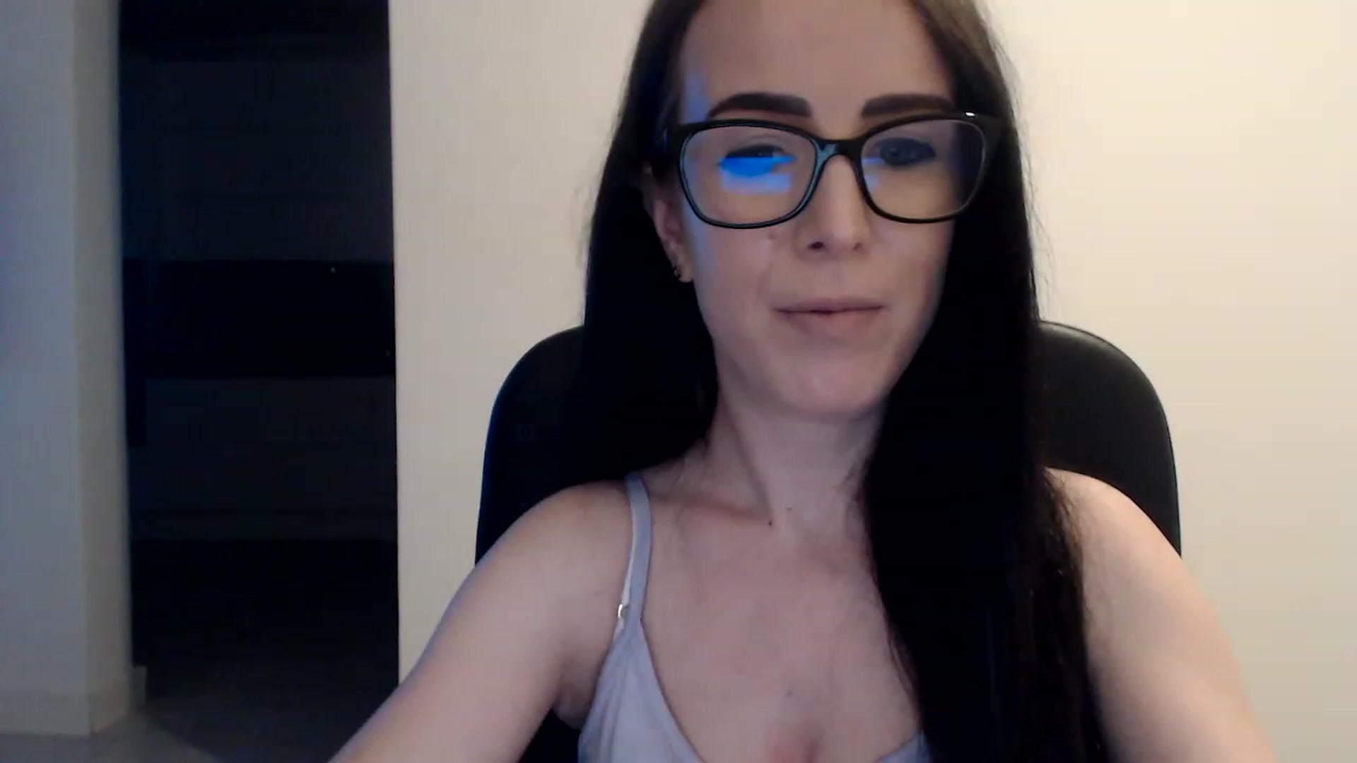 Gallery image thumbnail from Alexys23's myfreecams stream on, 06/26/2023, 03:47 image 9 of 20