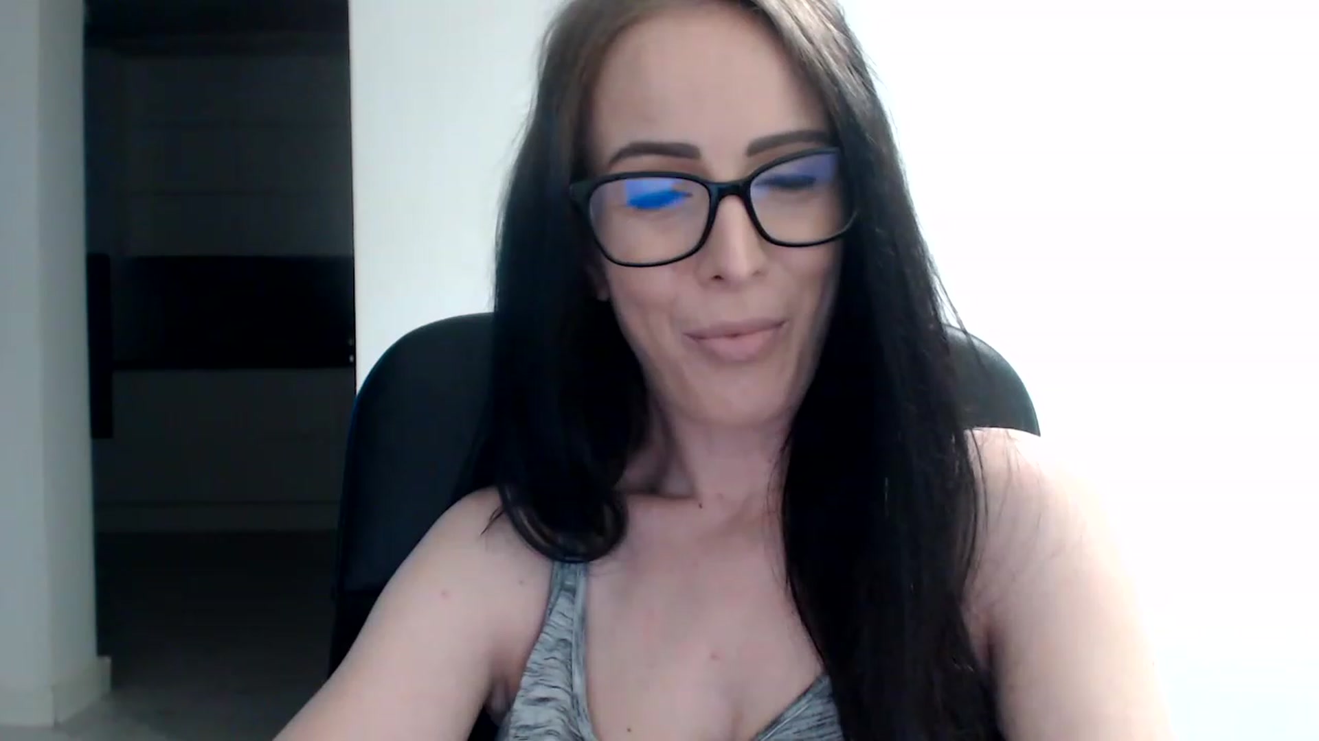 Gallery image thumbnail from Alexys23's myfreecams stream on, 07/16/2023, 01:06 image 3 of 20
