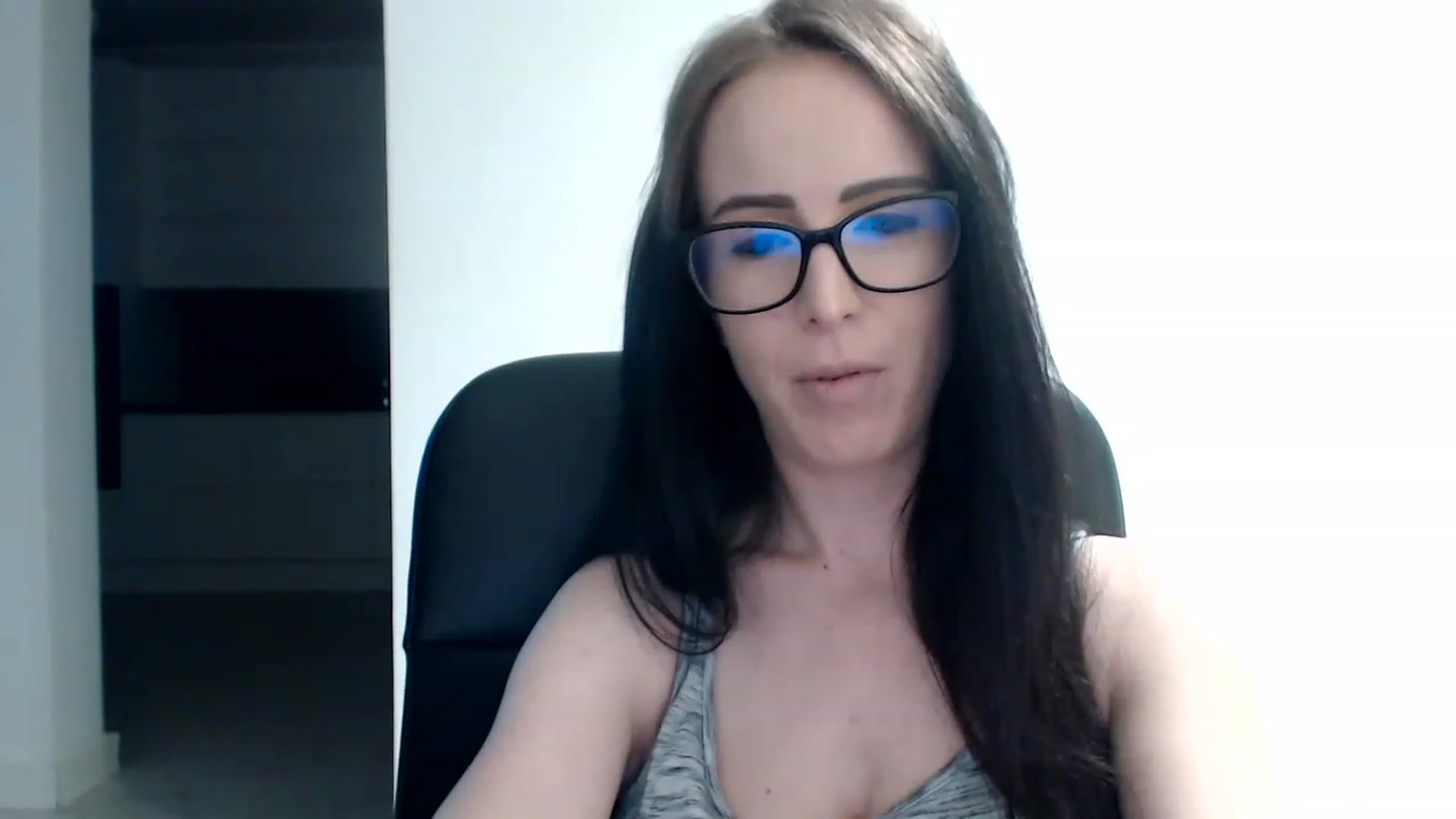 Gallery image thumbnail from Alexys23's myfreecams stream on, 07/16/2023, 01:06 image 9 of 20
