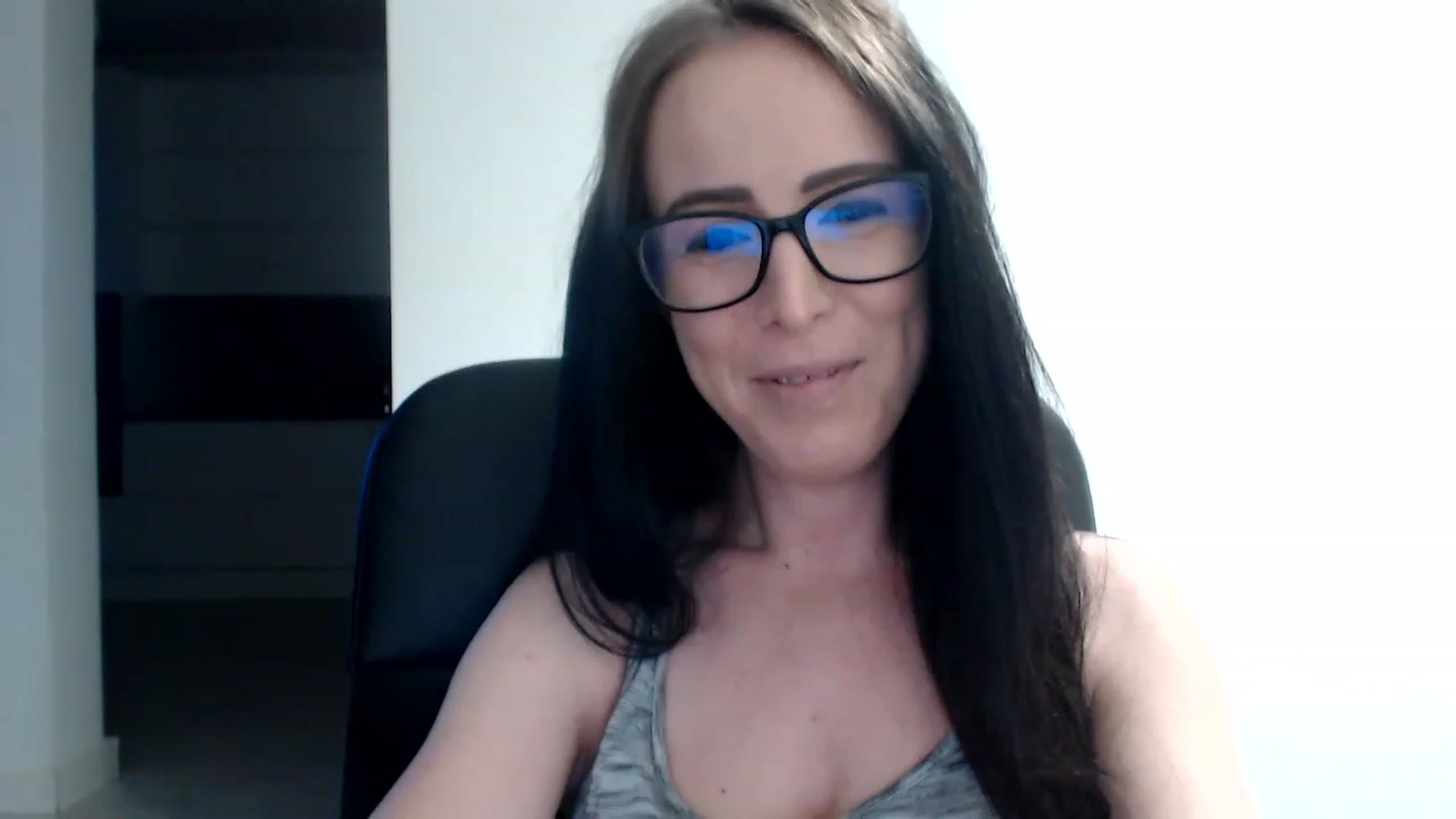 Gallery image thumbnail from Alexys23's myfreecams stream on, 07/16/2023, 01:06 image 7 of 20