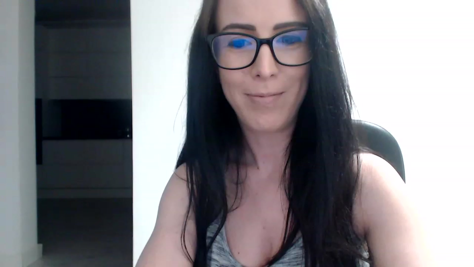 Gallery image thumbnail from Alexys23's myfreecams stream on, 07/16/2023, 01:06 image 18 of 20