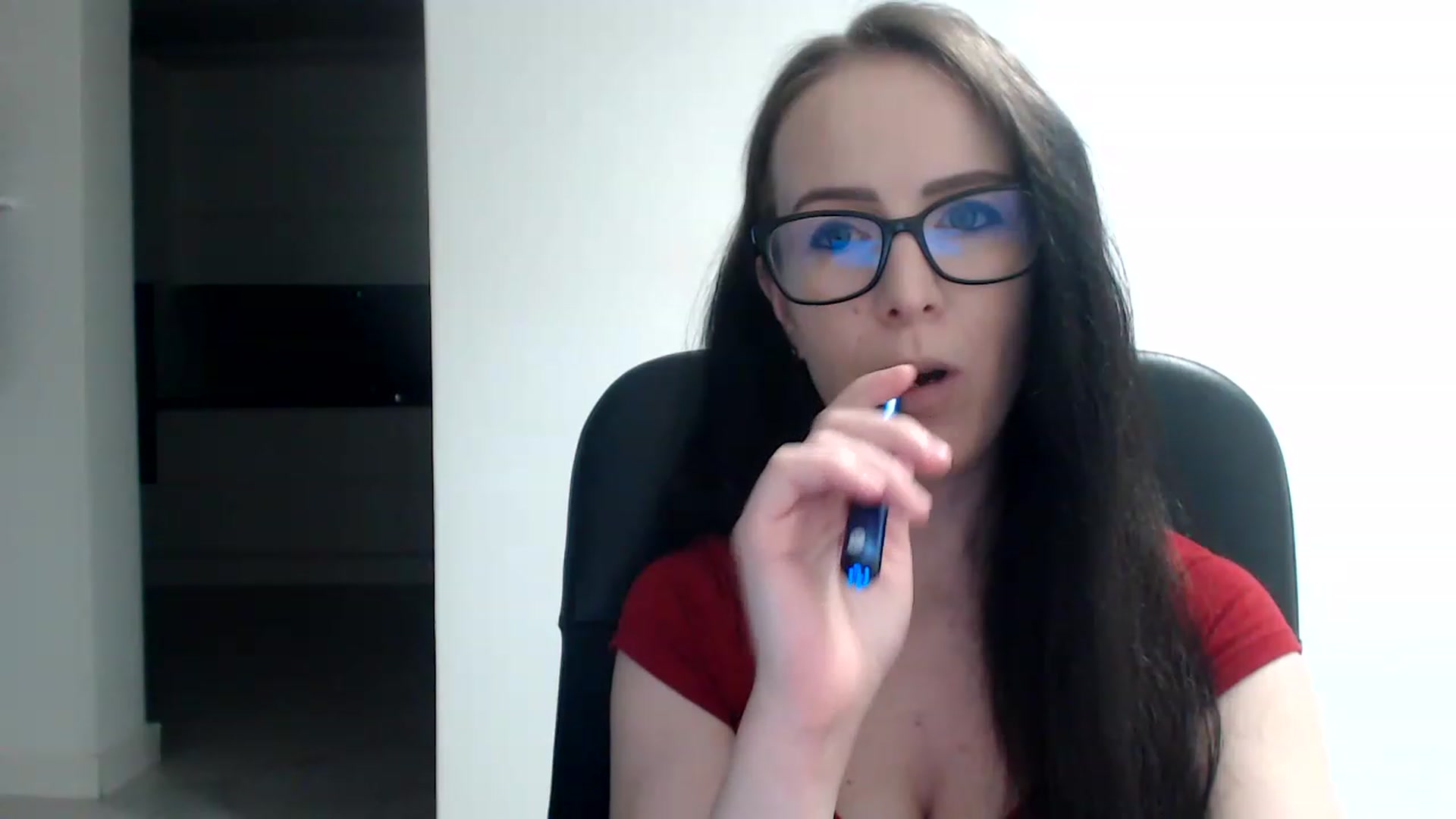 Gallery image thumbnail from Alexys23's myfreecams stream on, 08/12/2023, 01:59 image 12 of 20