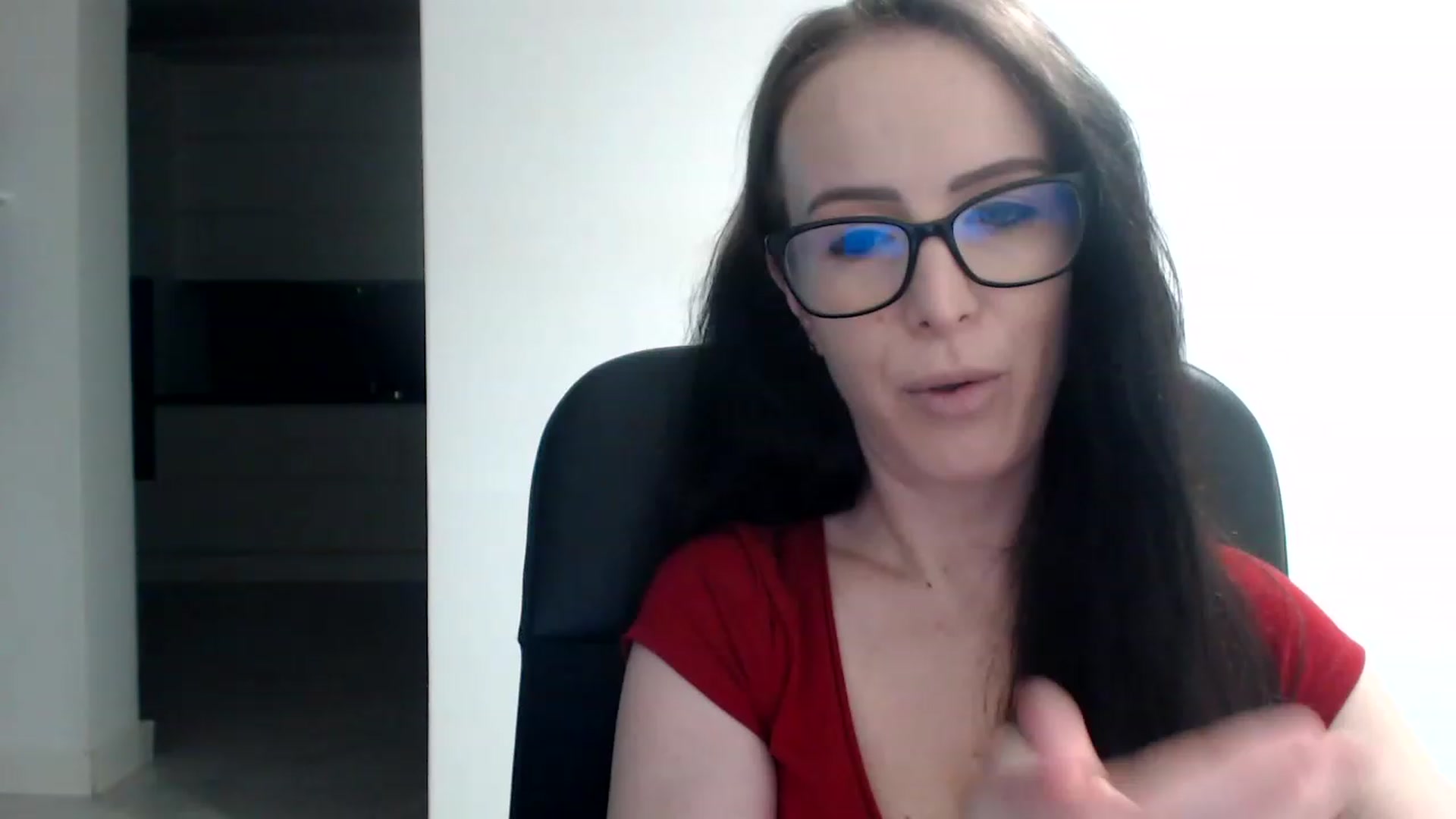Gallery image thumbnail from Alexys23's myfreecams stream on, 08/12/2023, 01:59 image 5 of 20