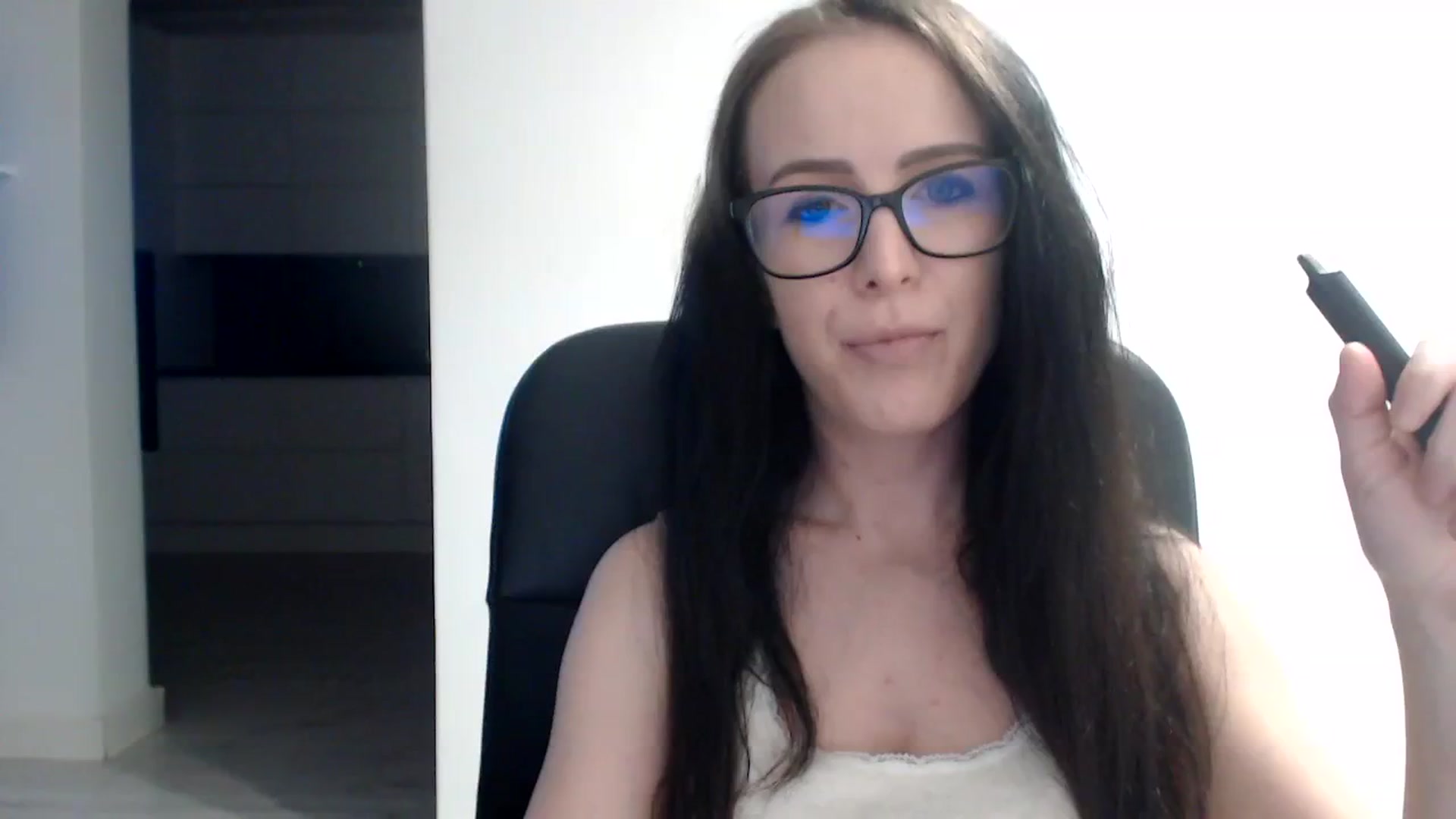 Gallery image thumbnail from Alexys23's myfreecams stream on, 08/13/2023, 01:46 image 19 of 20