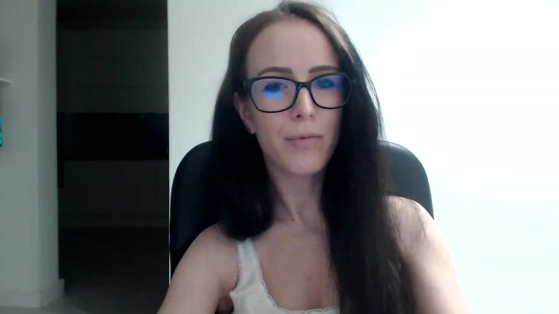 Gallery image thumbnail from Alexys23's myfreecams stream on, 08/13/2023, 01:46 image 11 of 20