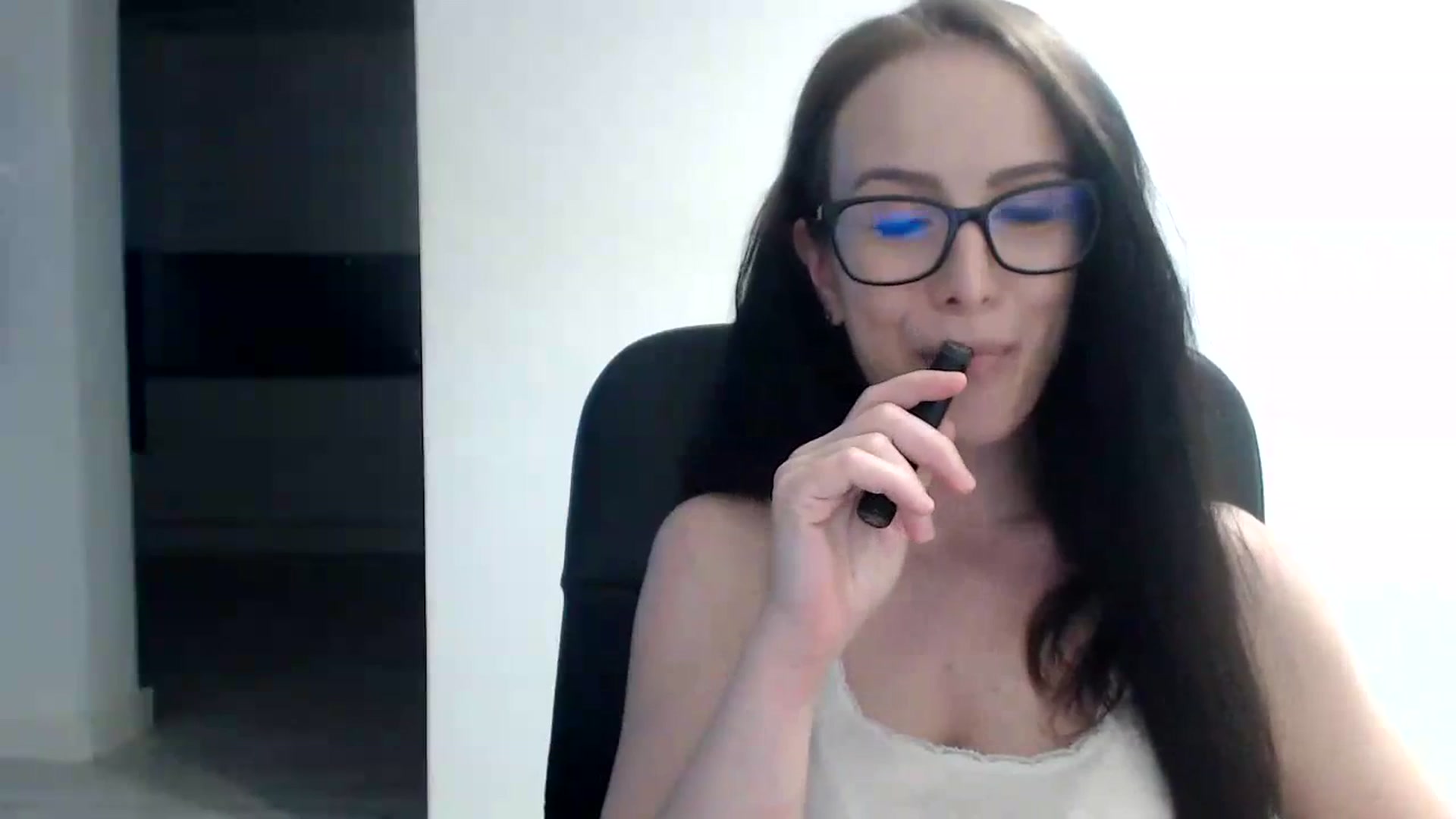 Gallery image thumbnail from Alexys23's myfreecams stream on, 08/13/2023, 02:39 image 5 of 20