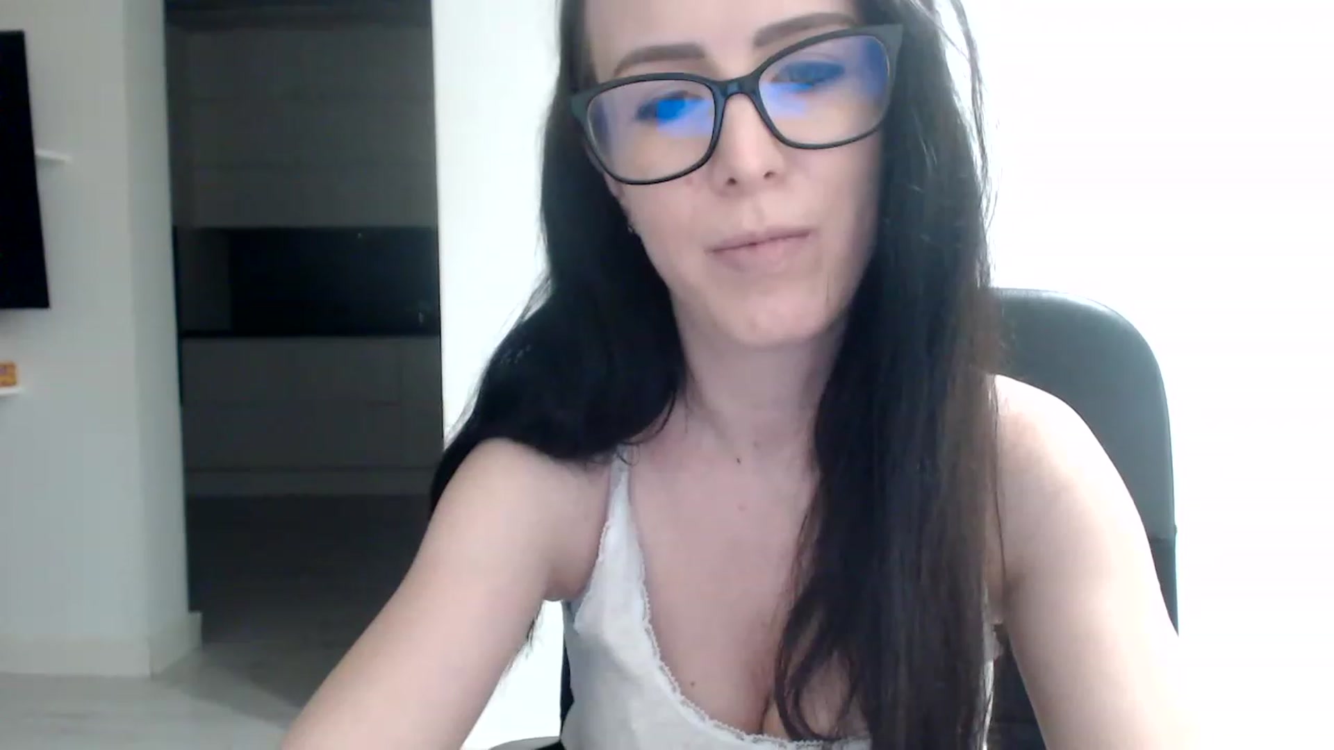 Gallery image thumbnail from Alexys23's myfreecams stream on, 08/13/2023, 03:32 image 20 of 20