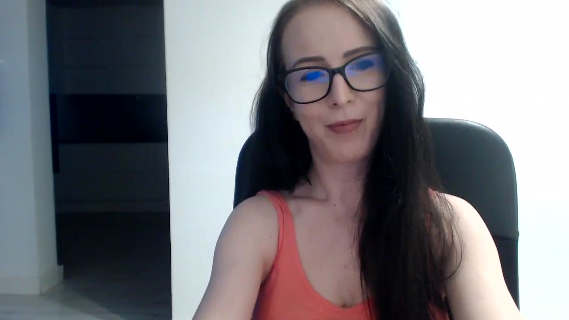 Gallery image thumbnail from Alexys23's myfreecams stream on, 08/14/2023, 03:29 image 2 of 20