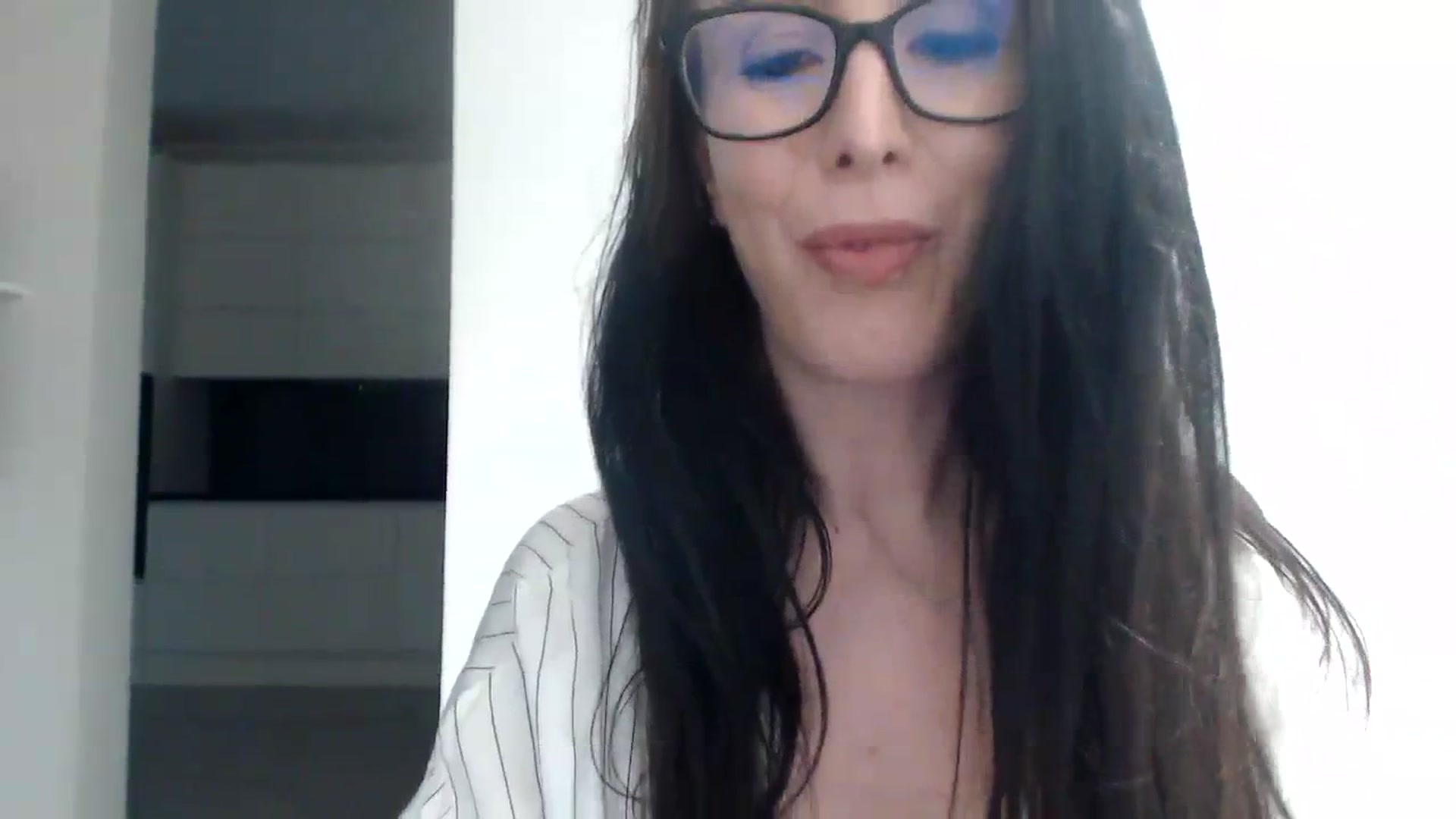 Gallery image thumbnail from Alexys23's myfreecams stream on, 08/14/2023, 05:34 image 19 of 20
