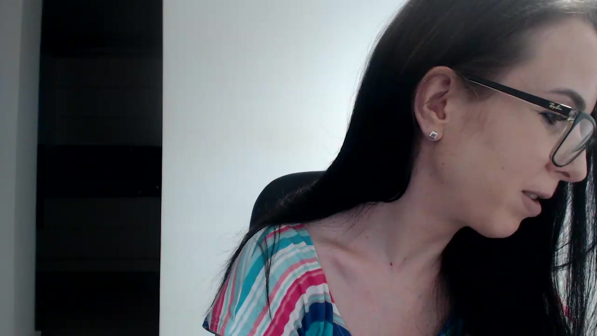 Gallery image thumbnail from Alexys23's myfreecams stream on, 08/26/2023, 01:39 image 2 of 20