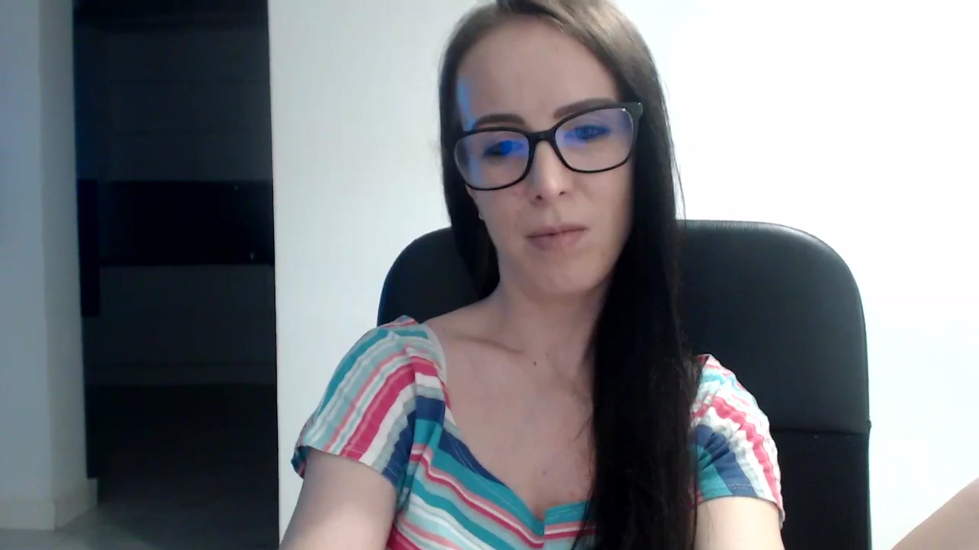Gallery image thumbnail from Alexys23's myfreecams stream on, 08/26/2023, 02:18 image 12 of 20