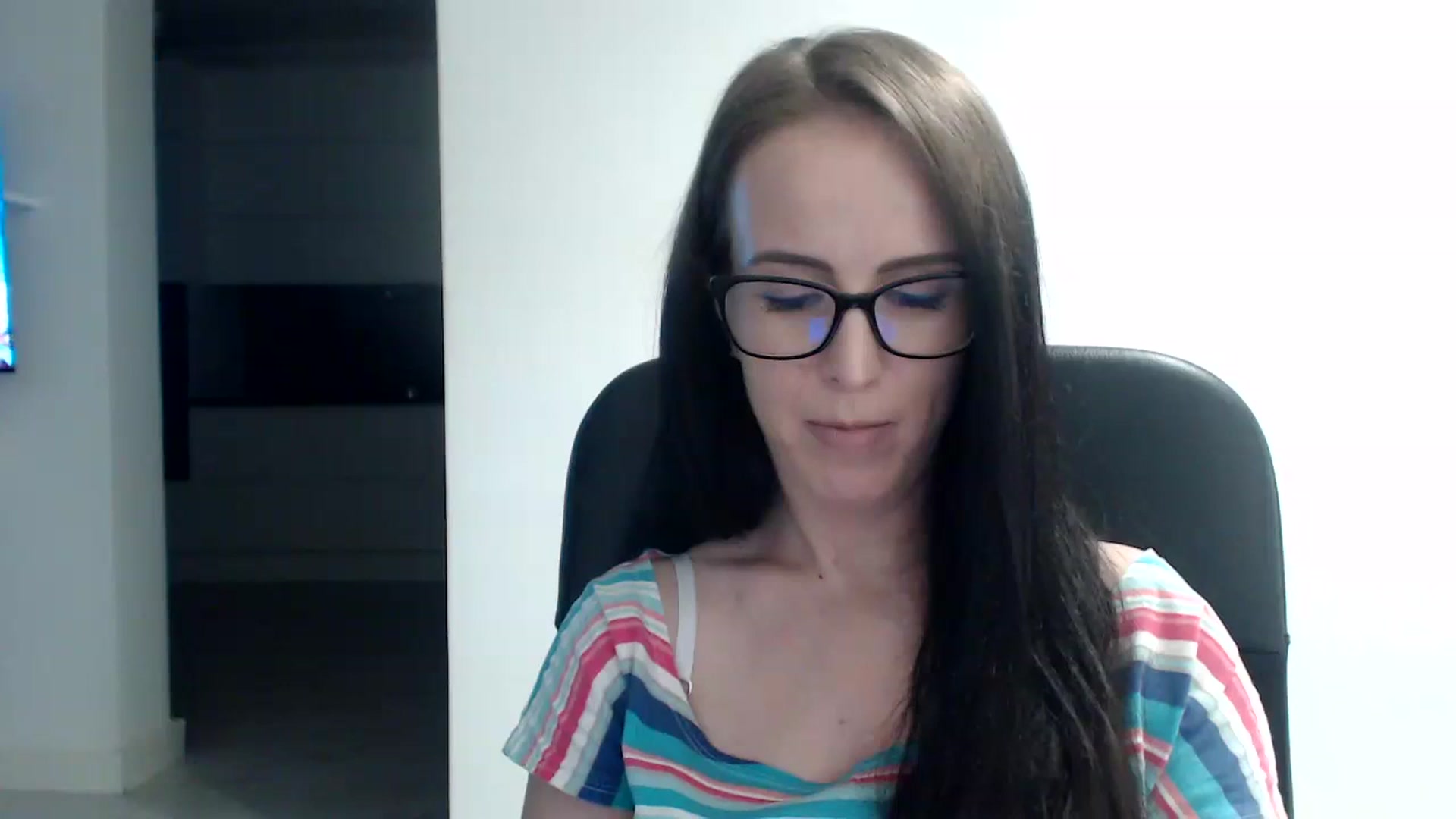 Gallery image thumbnail from Alexys23's myfreecams stream on, 08/26/2023, 02:18 image 8 of 20