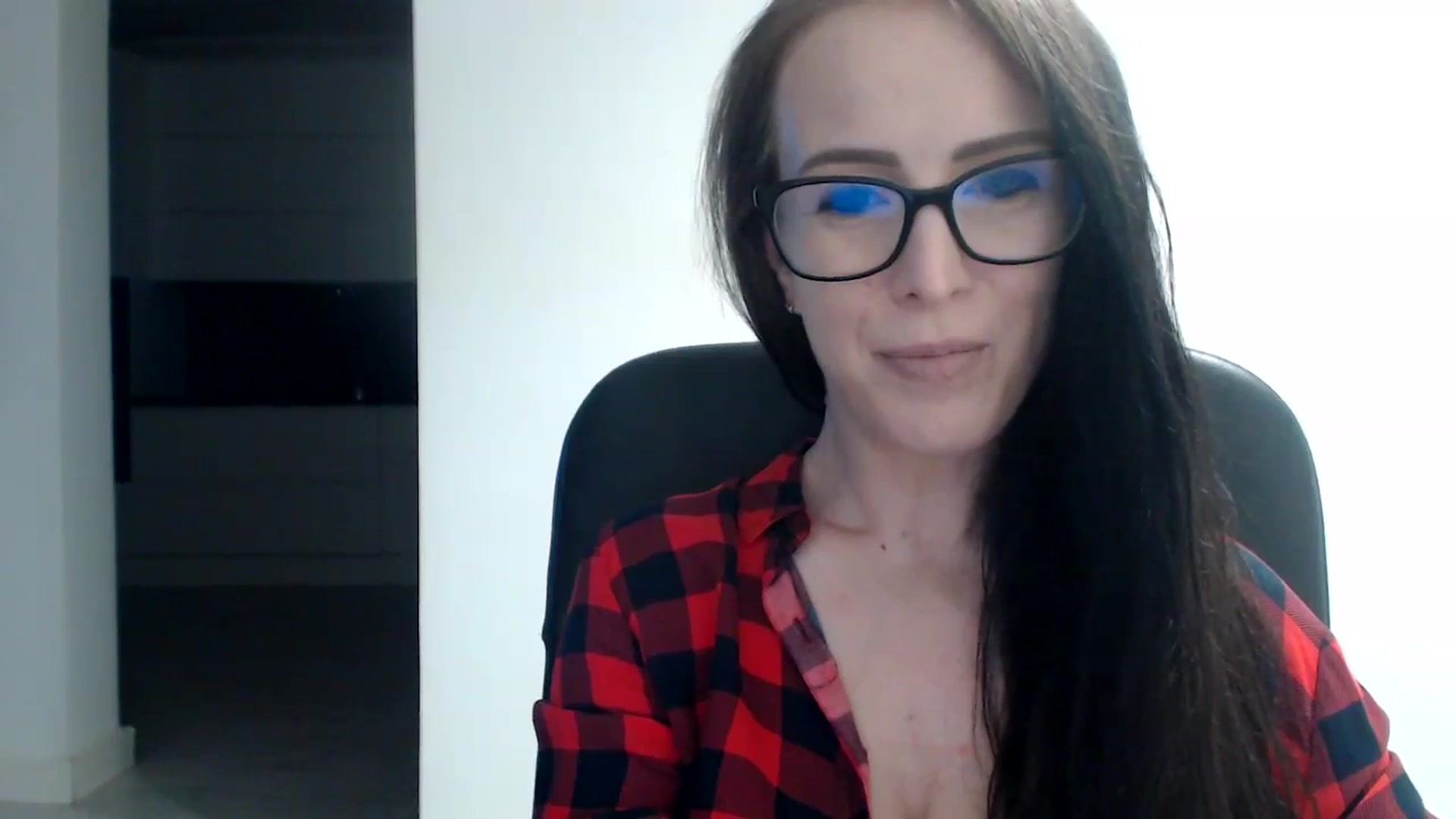 Gallery image thumbnail from Alexys23's myfreecams stream on, 08/27/2023, 03:18 image 20 of 20