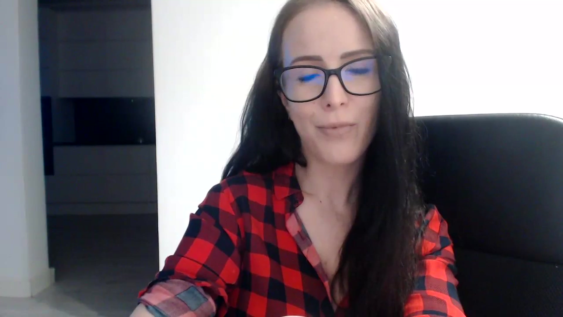 Gallery image thumbnail from Alexys23's myfreecams stream on, 08/27/2023, 03:18 image 8 of 20
