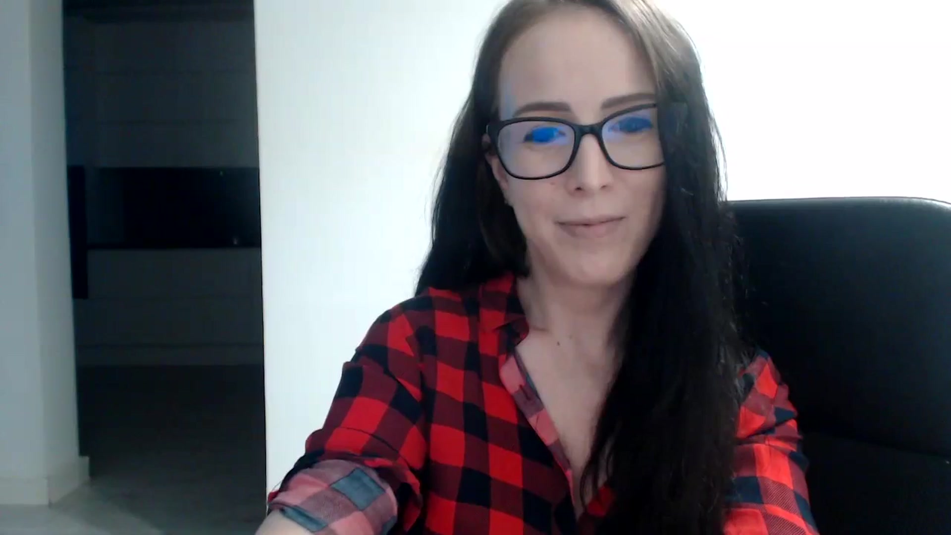 Gallery image thumbnail from Alexys23's myfreecams stream on, 08/27/2023, 03:18 image 7 of 20