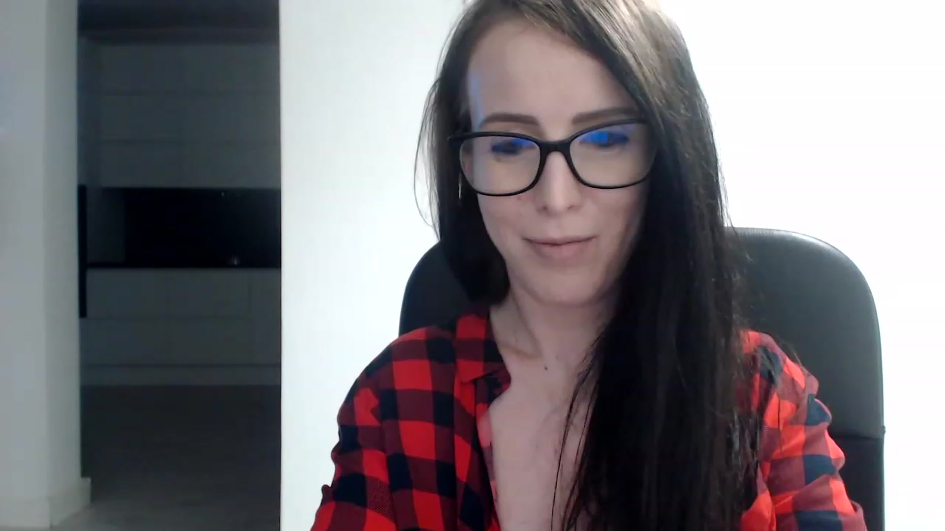 Gallery image thumbnail from Alexys23's myfreecams stream on, 08/27/2023, 07:07 image 2 of 20
